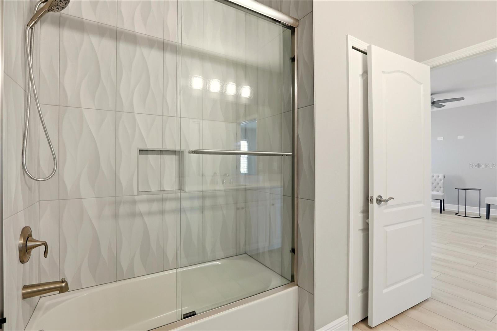 8142 MIRAMAR WAY — photo 24