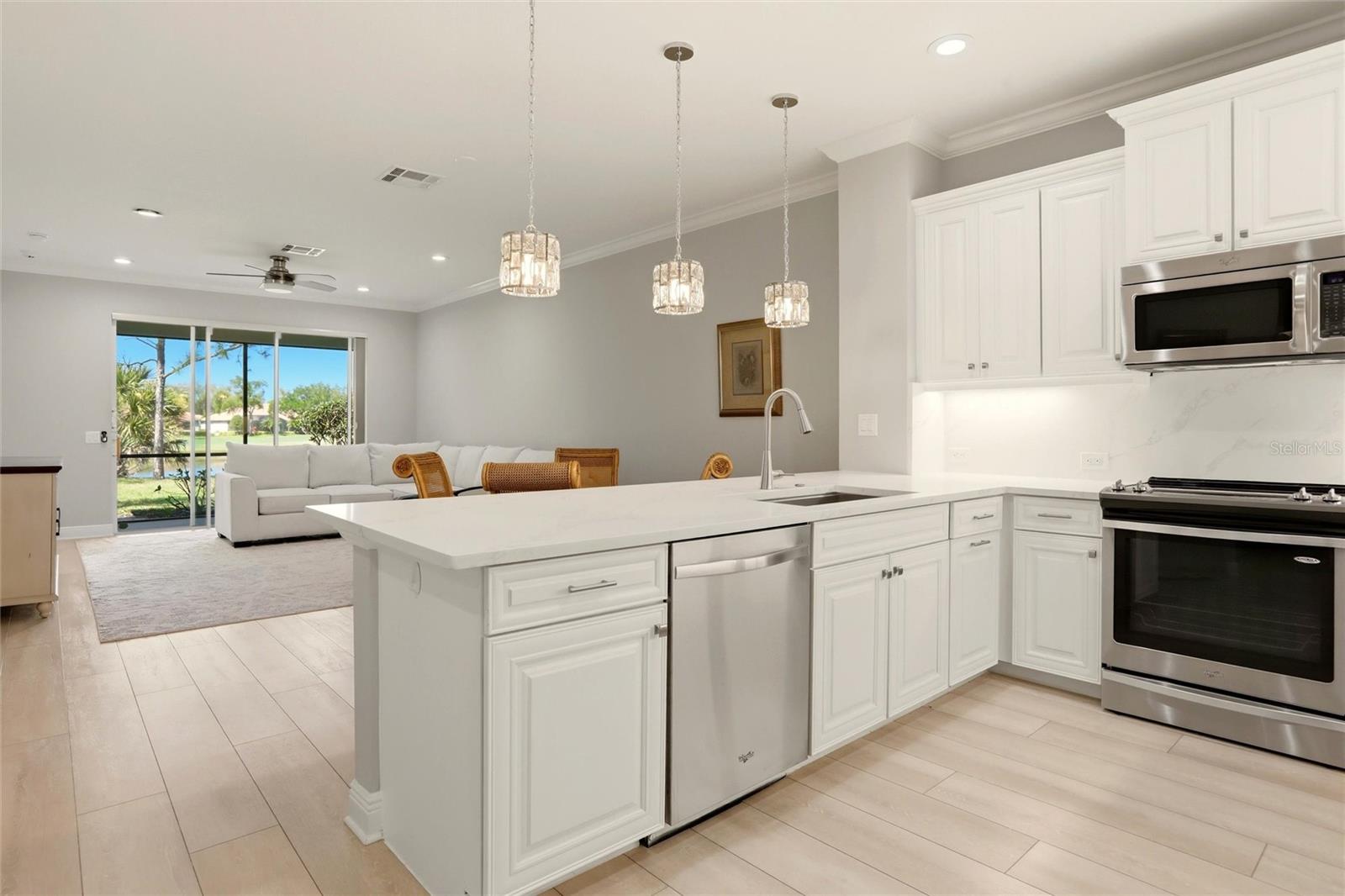 8142 MIRAMAR WAY — photo 12