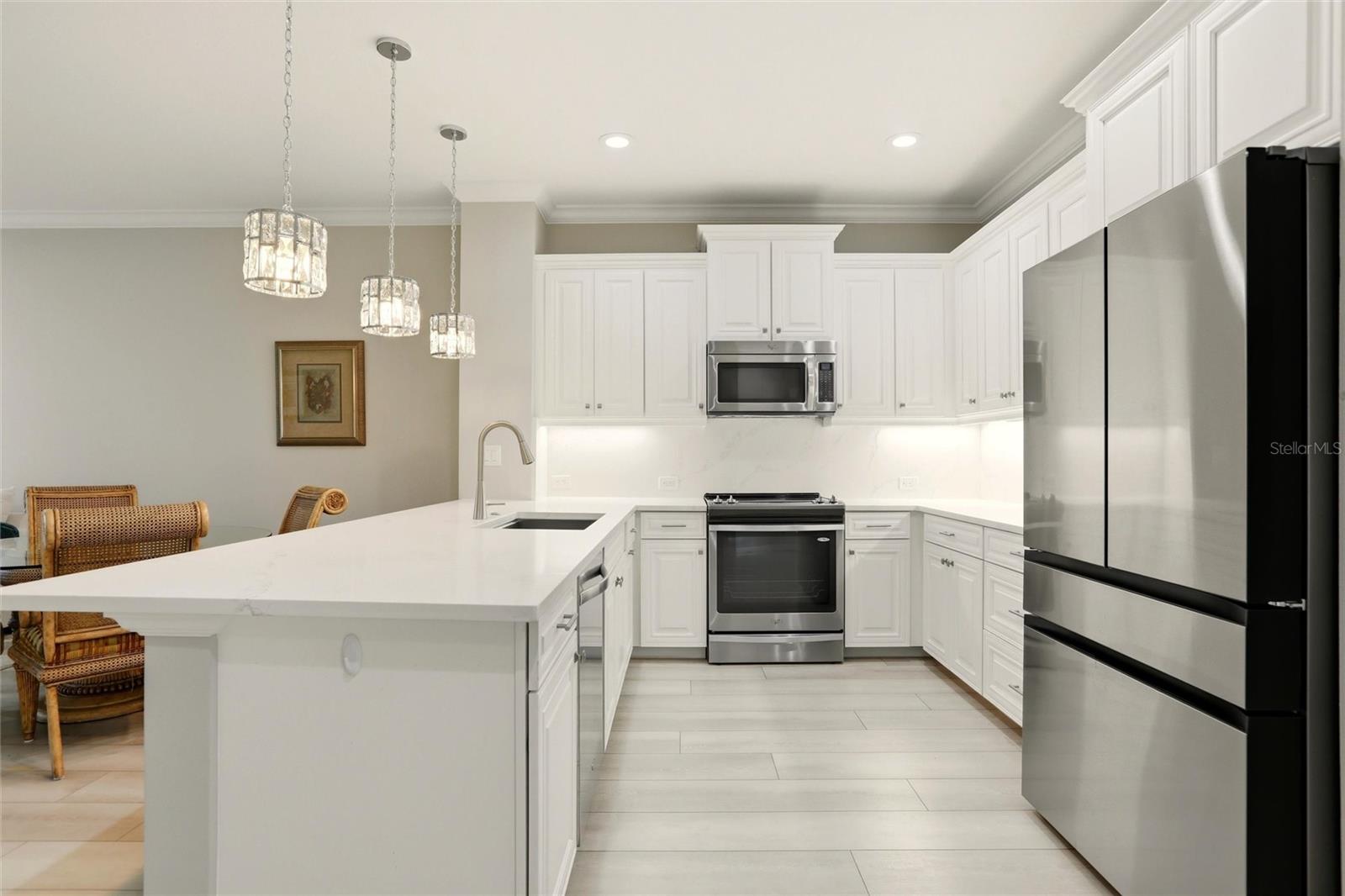 8142 MIRAMAR WAY — photo 10