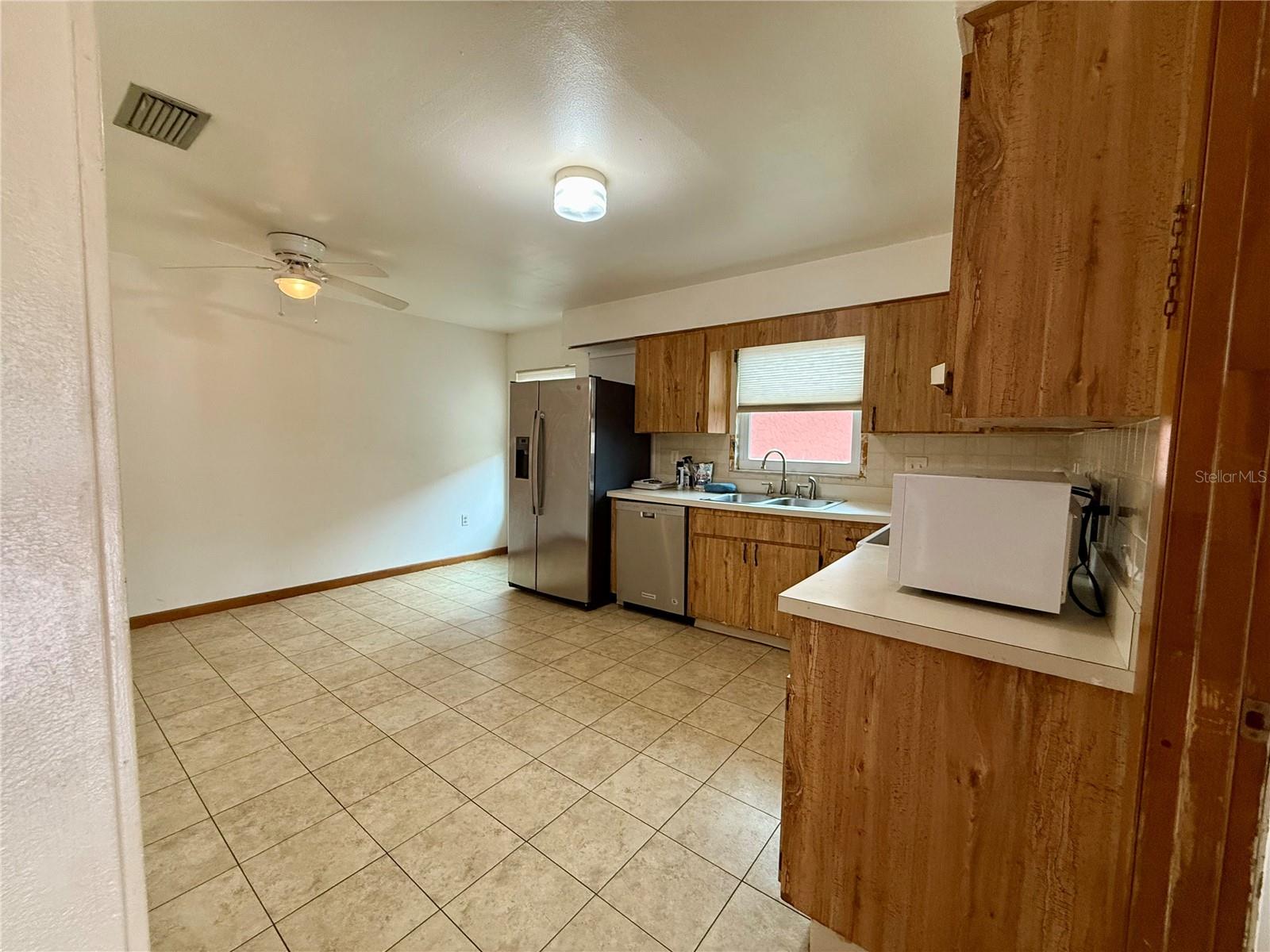 7523 BLOSSOM AVE — photo 11