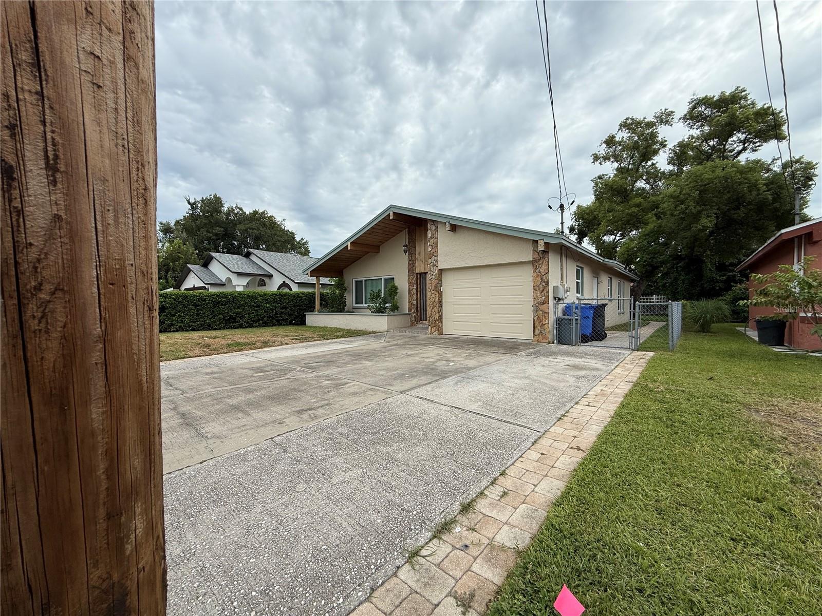 7523 BLOSSOM AVE — photo 2