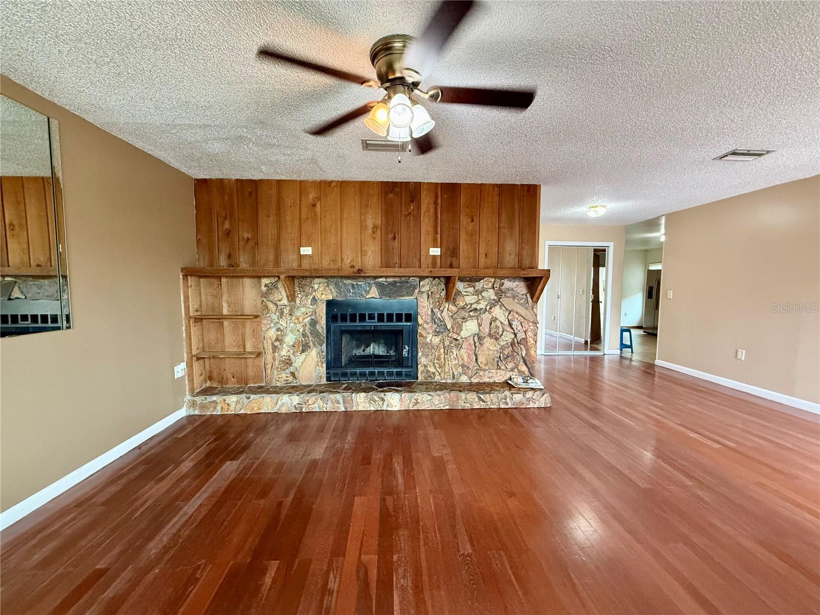 7523 BLOSSOM AVE — photo 9