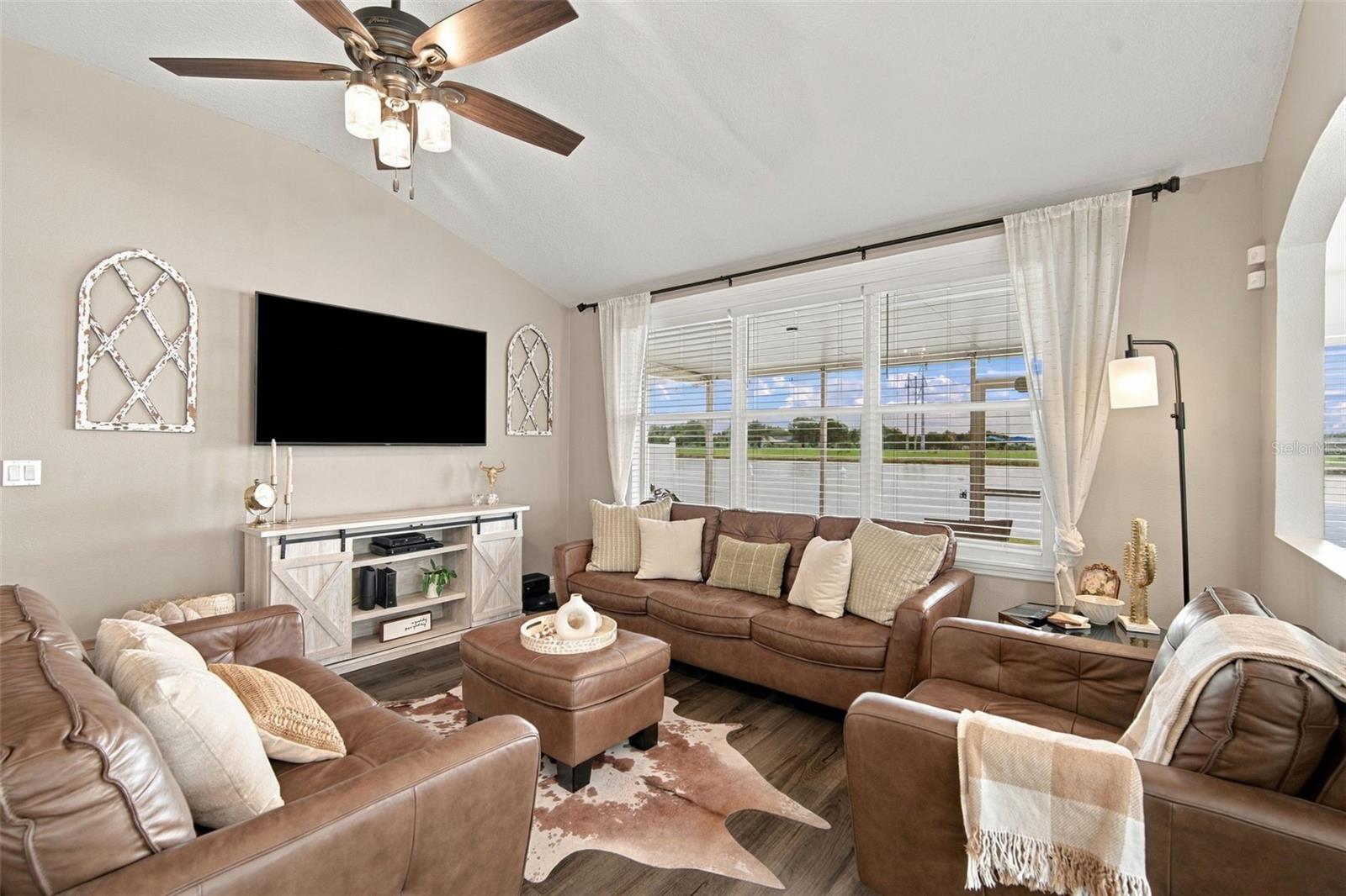 8335 CANTERBURY LAKE BLVD — photo 38