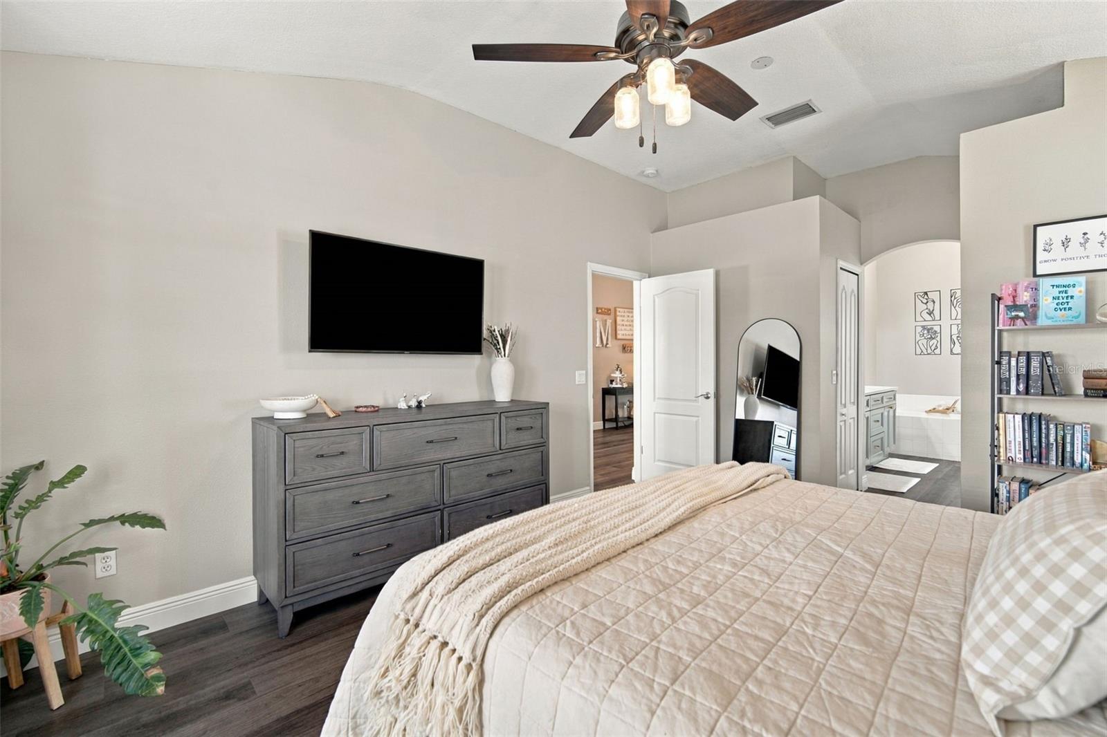 8335 CANTERBURY LAKE BLVD — photo 13