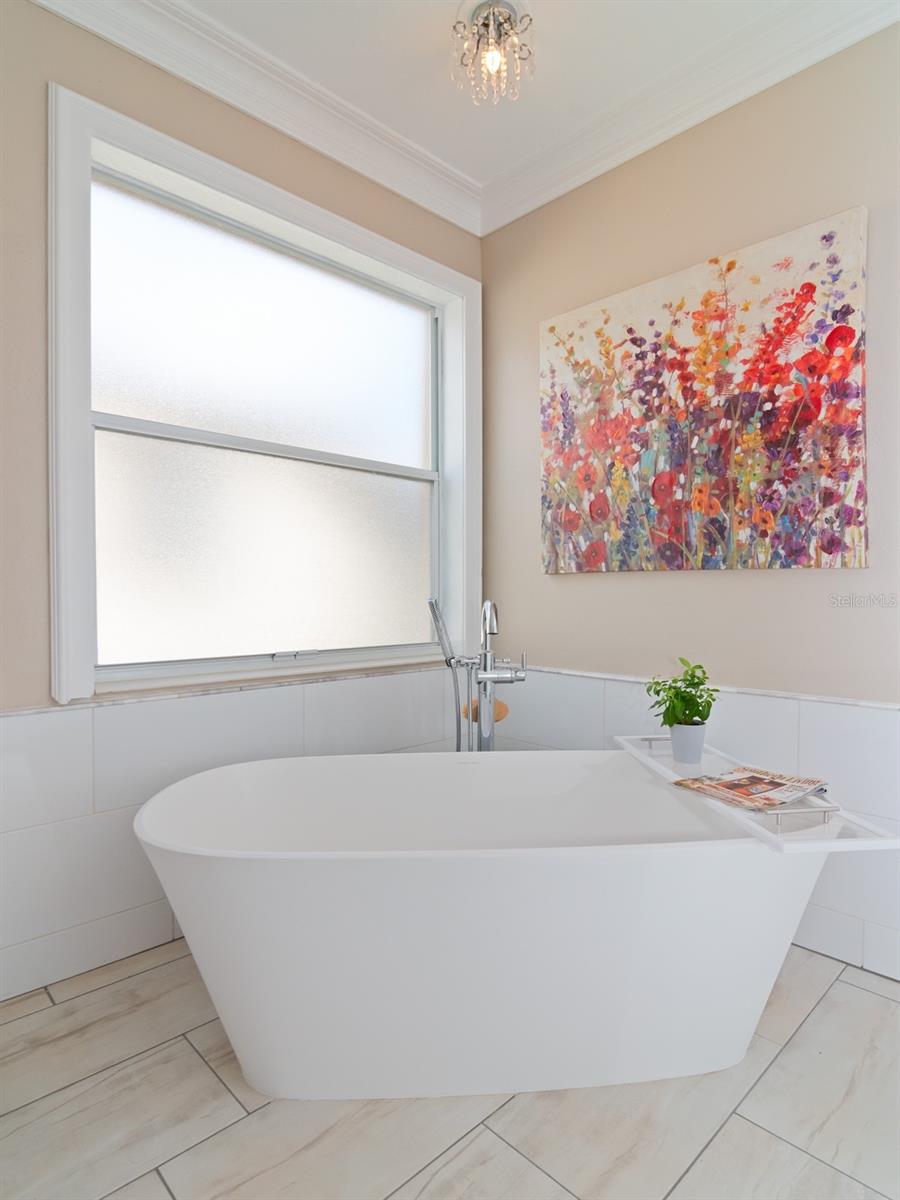 5011 SANDY BROOK CIR — photo 35
