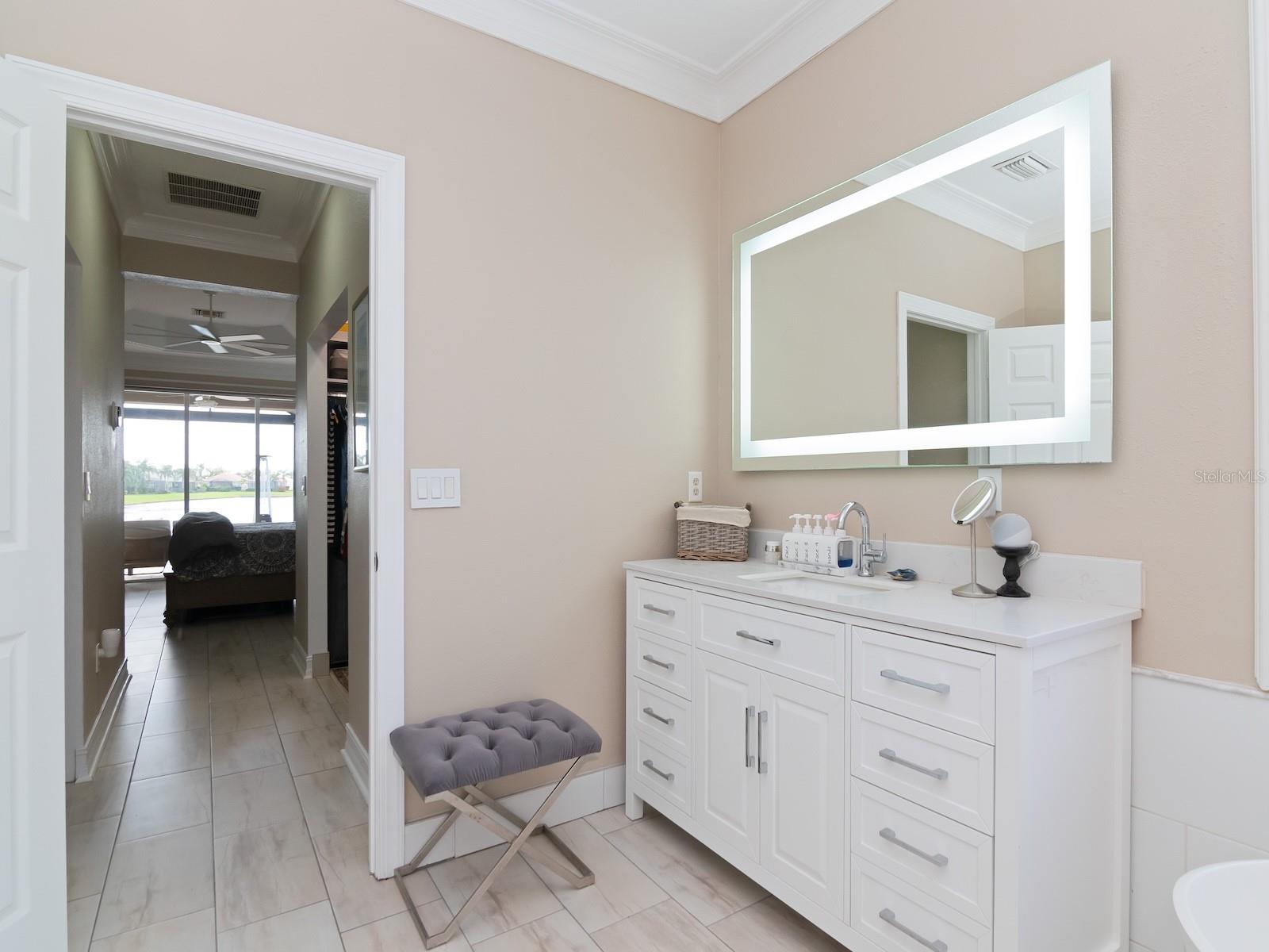 5011 SANDY BROOK CIR — photo 36
