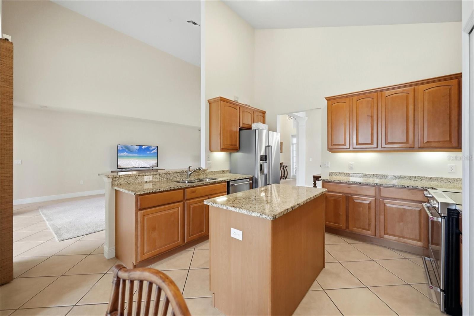 23901 WAVERLY CIR — photo 22