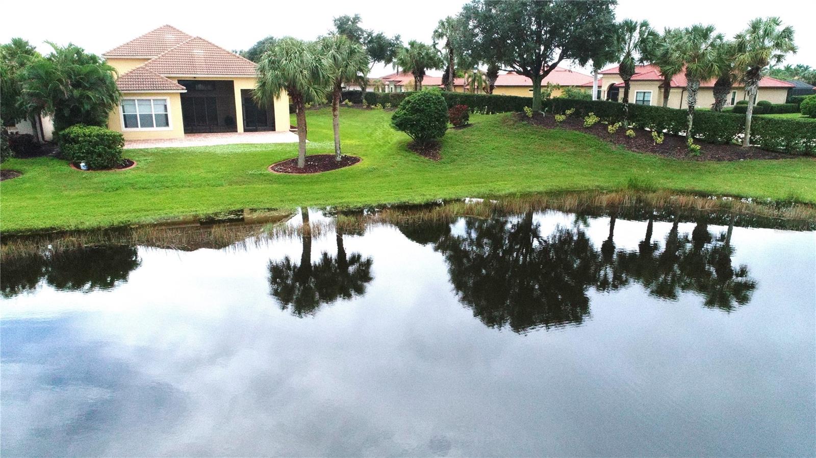 23901 WAVERLY CIR — photo 11