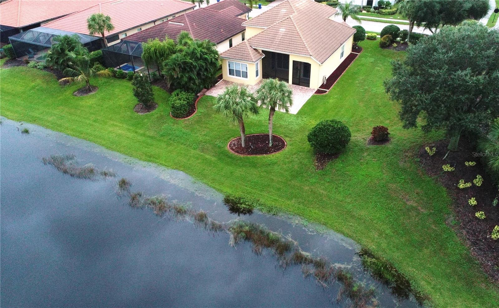 23901 WAVERLY CIR — photo 10