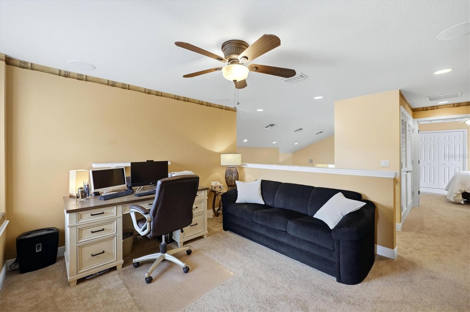 23901 WAVERLY CIR — photo 34