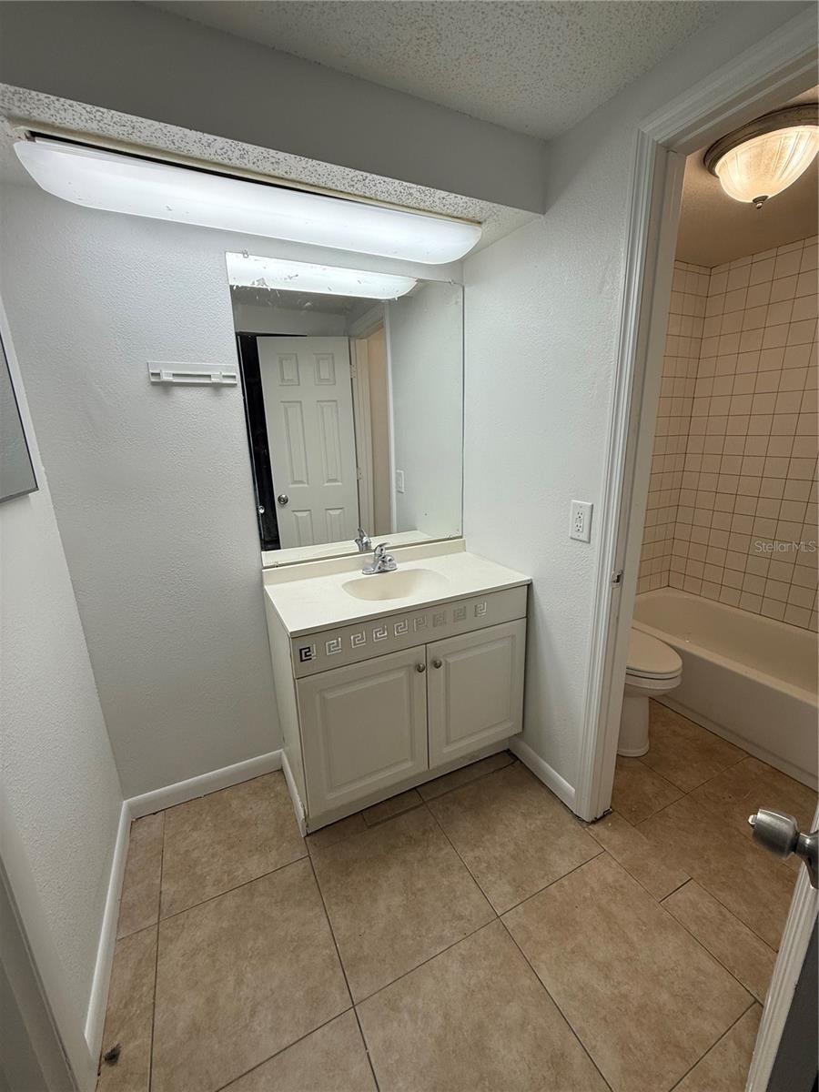 3425 WOODCOCK DR — photo 10