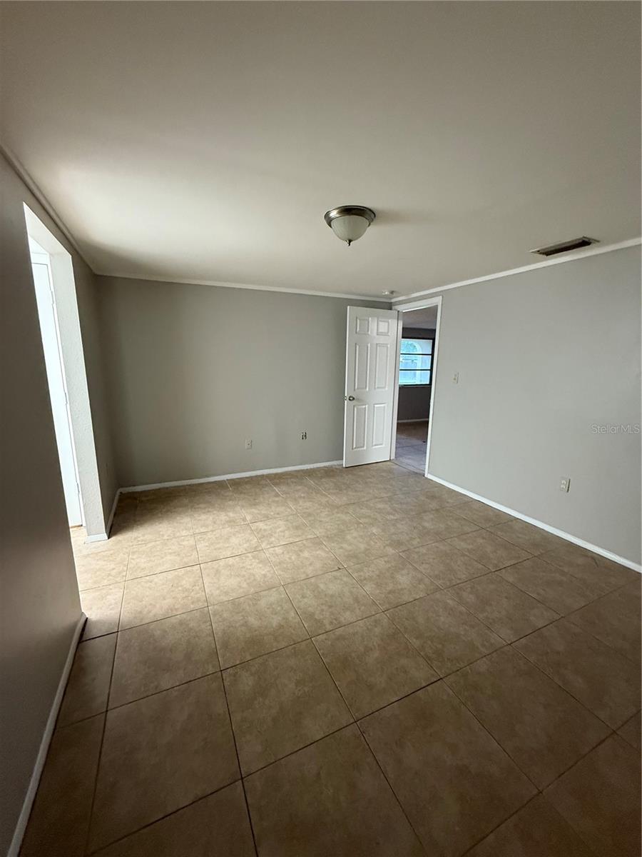3425 WOODCOCK DR — photo 8