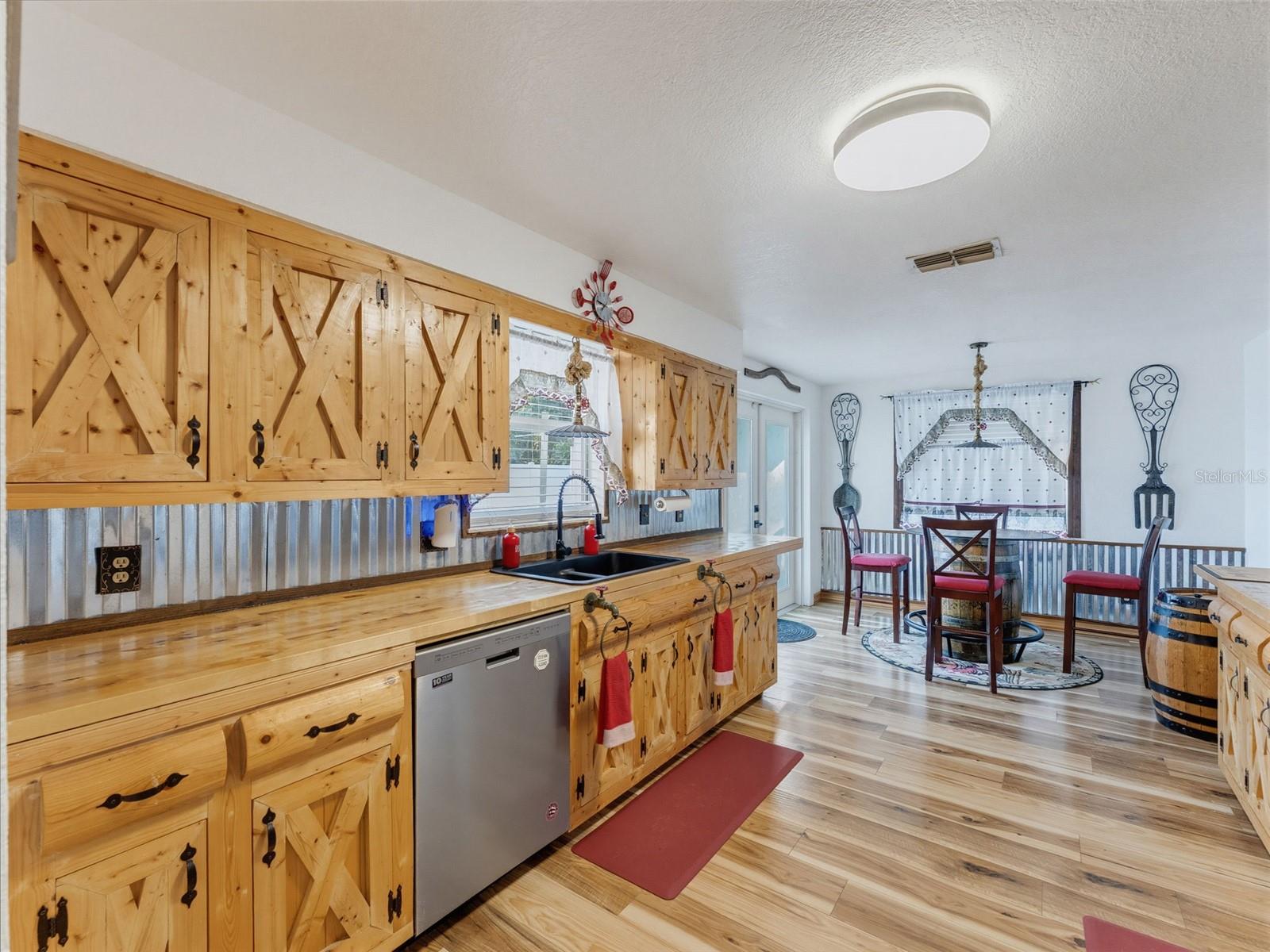 5926 GREY ST — photo 12