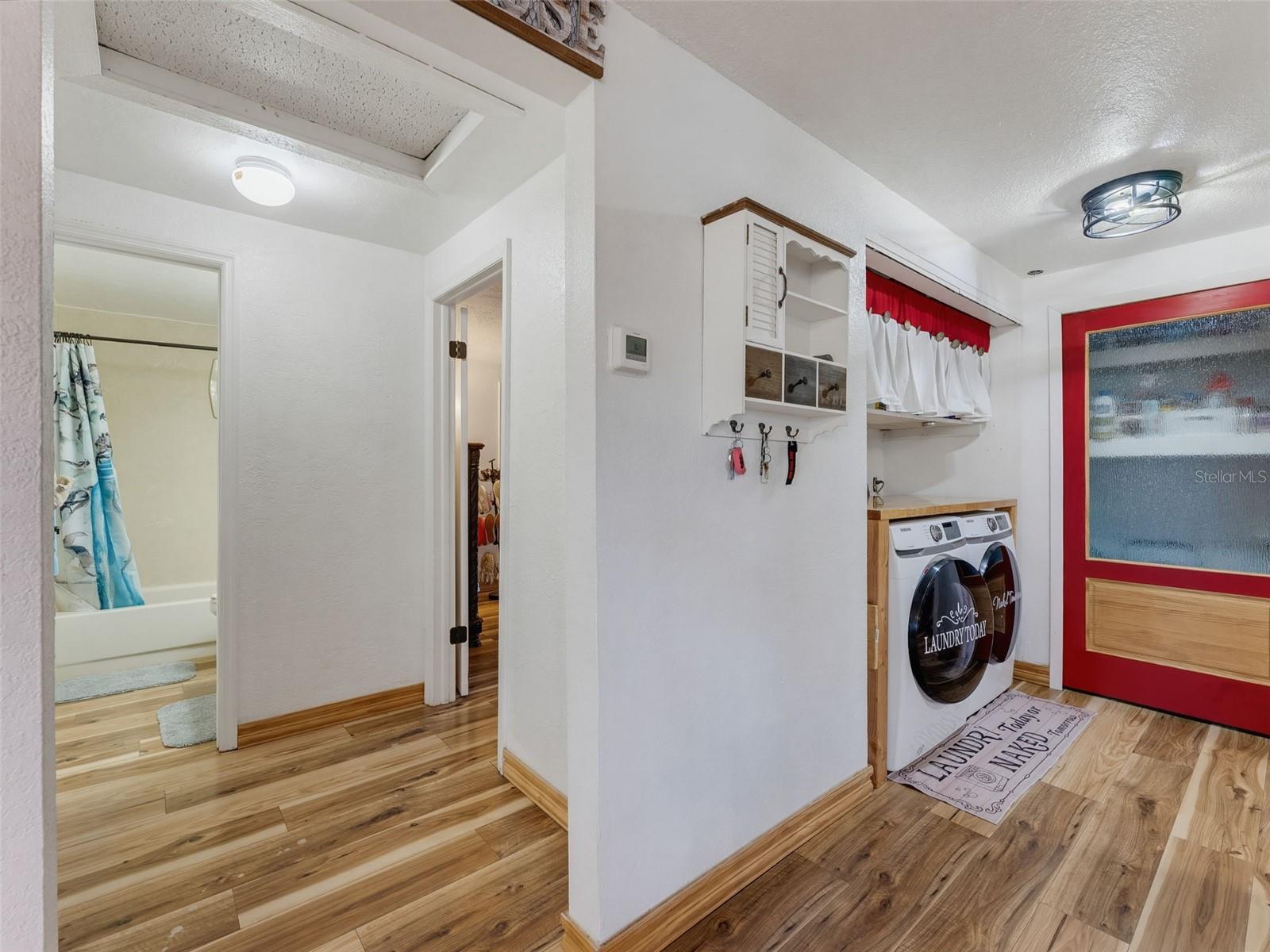 5926 GREY ST — photo 9
