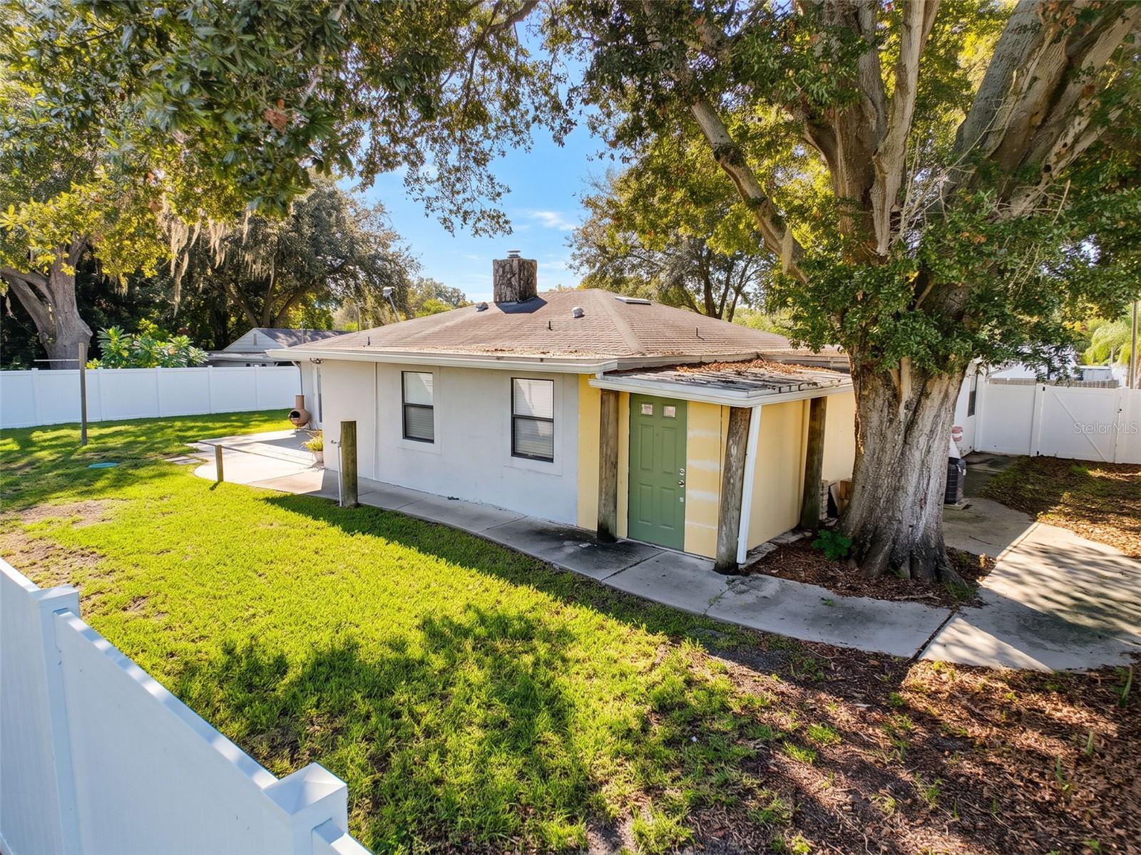 5926 GREY ST — photo 34
