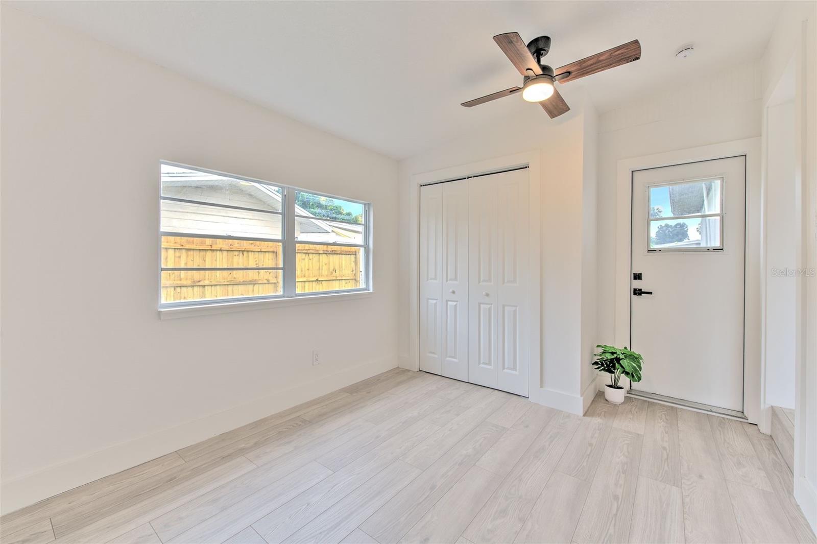 507 SUTTON PL — photo 26