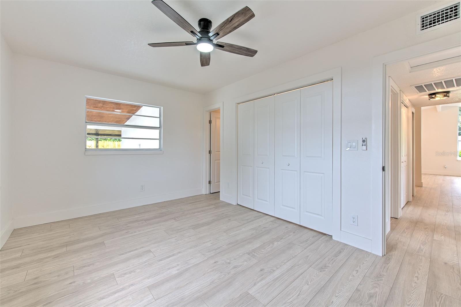 507 SUTTON PL — photo 18