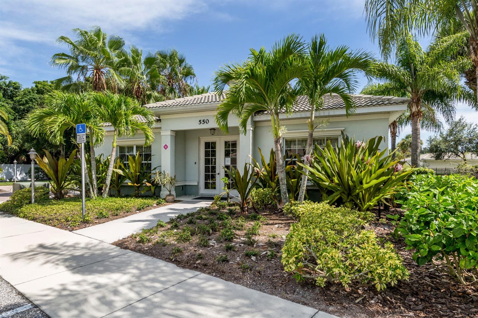 700 GARDENS EDGE DR #721 — photo 40