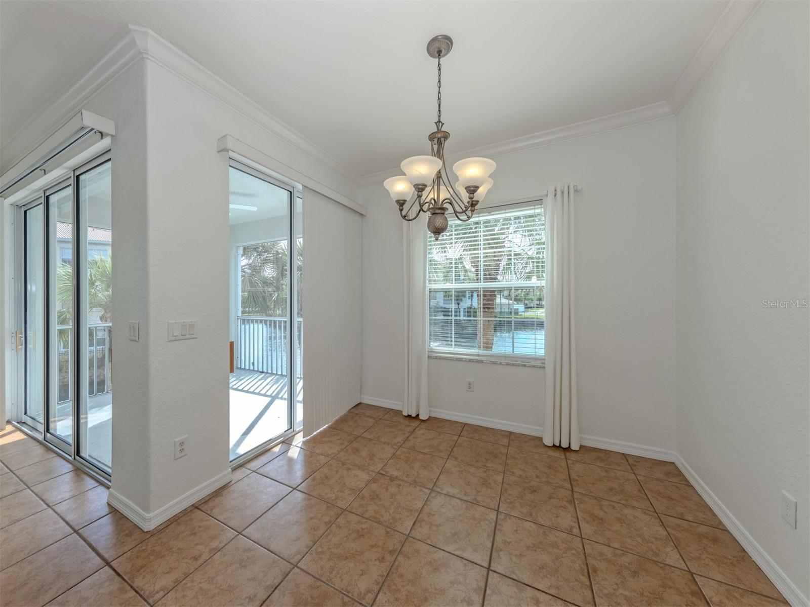 700 GARDENS EDGE DR #721 — photo 9