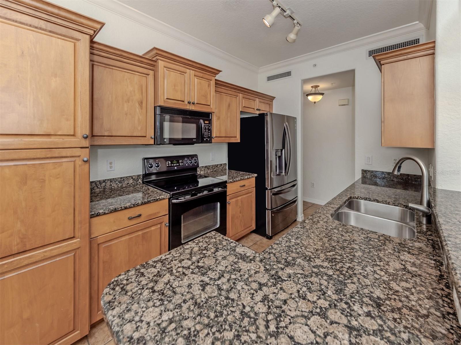 700 GARDENS EDGE DR #721 — photo 15
