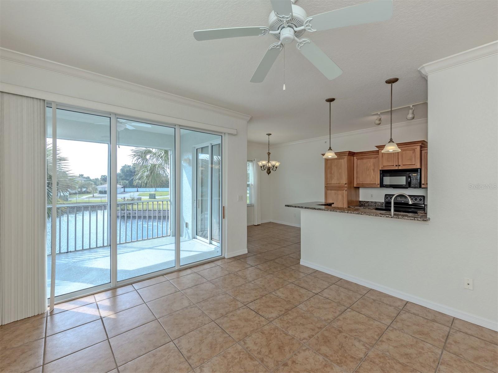 700 GARDENS EDGE DR #721 — photo 4
