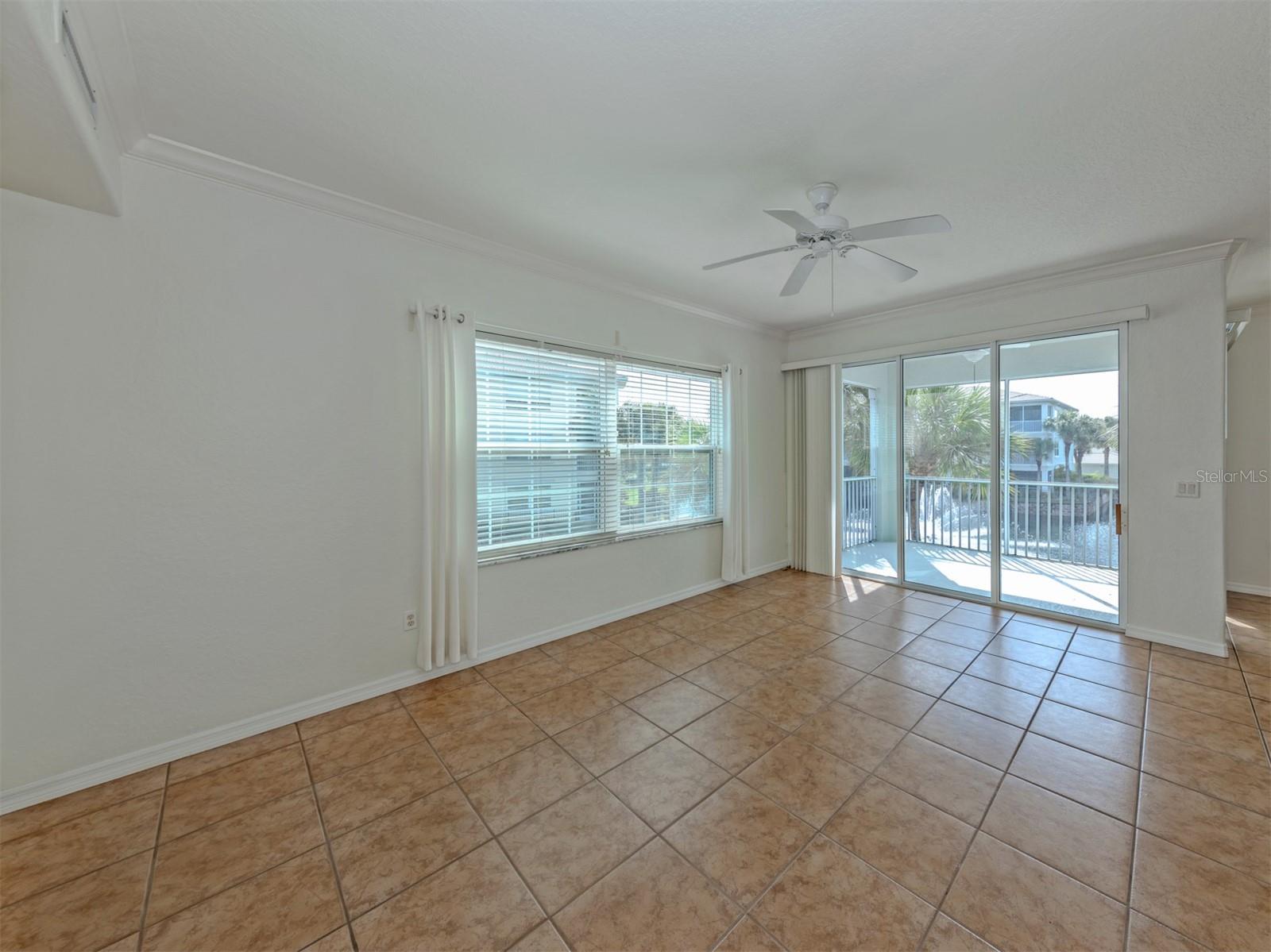 700 GARDENS EDGE DR #721 — photo 5