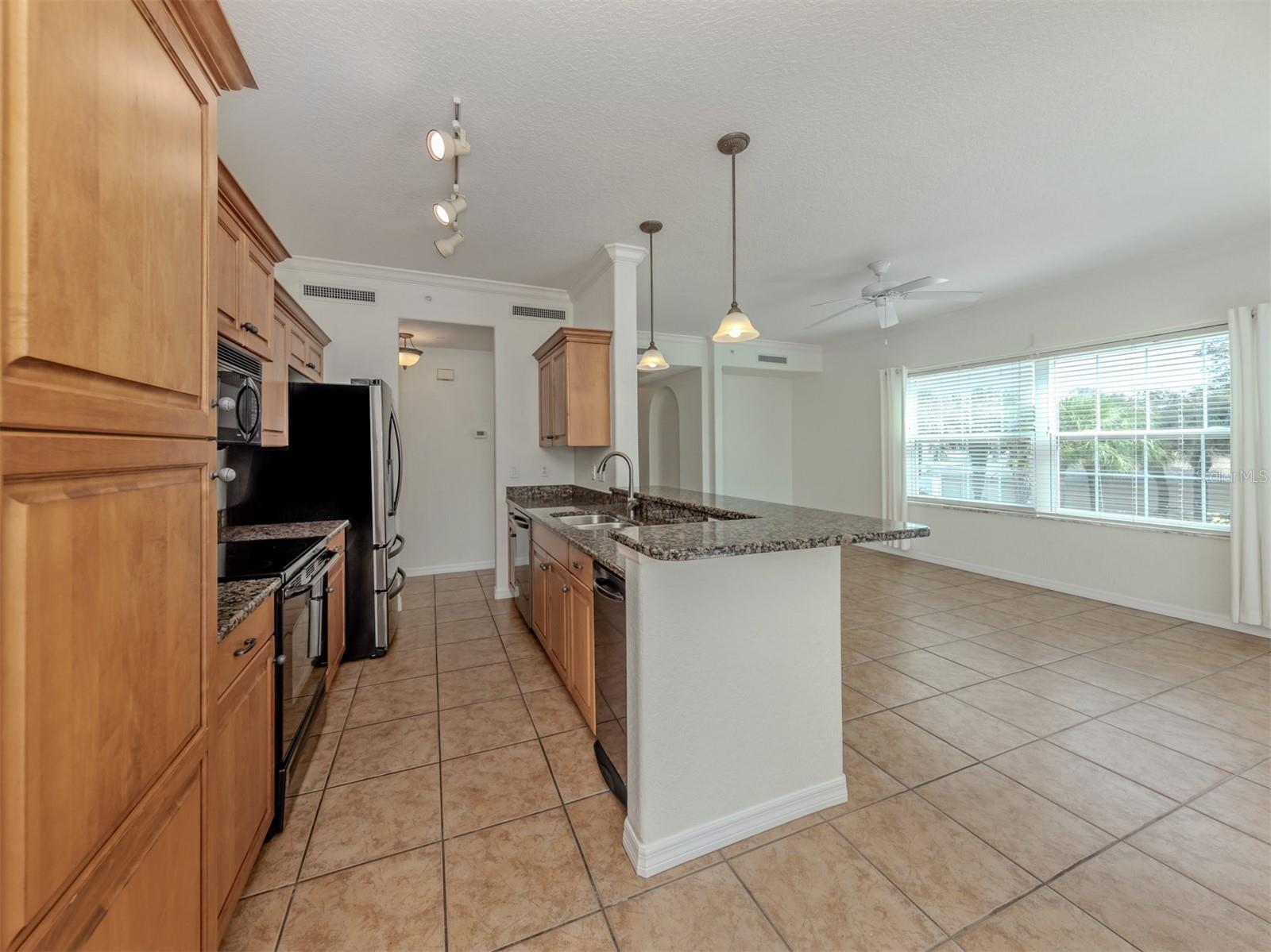 700 GARDENS EDGE DR #721 — photo 13
