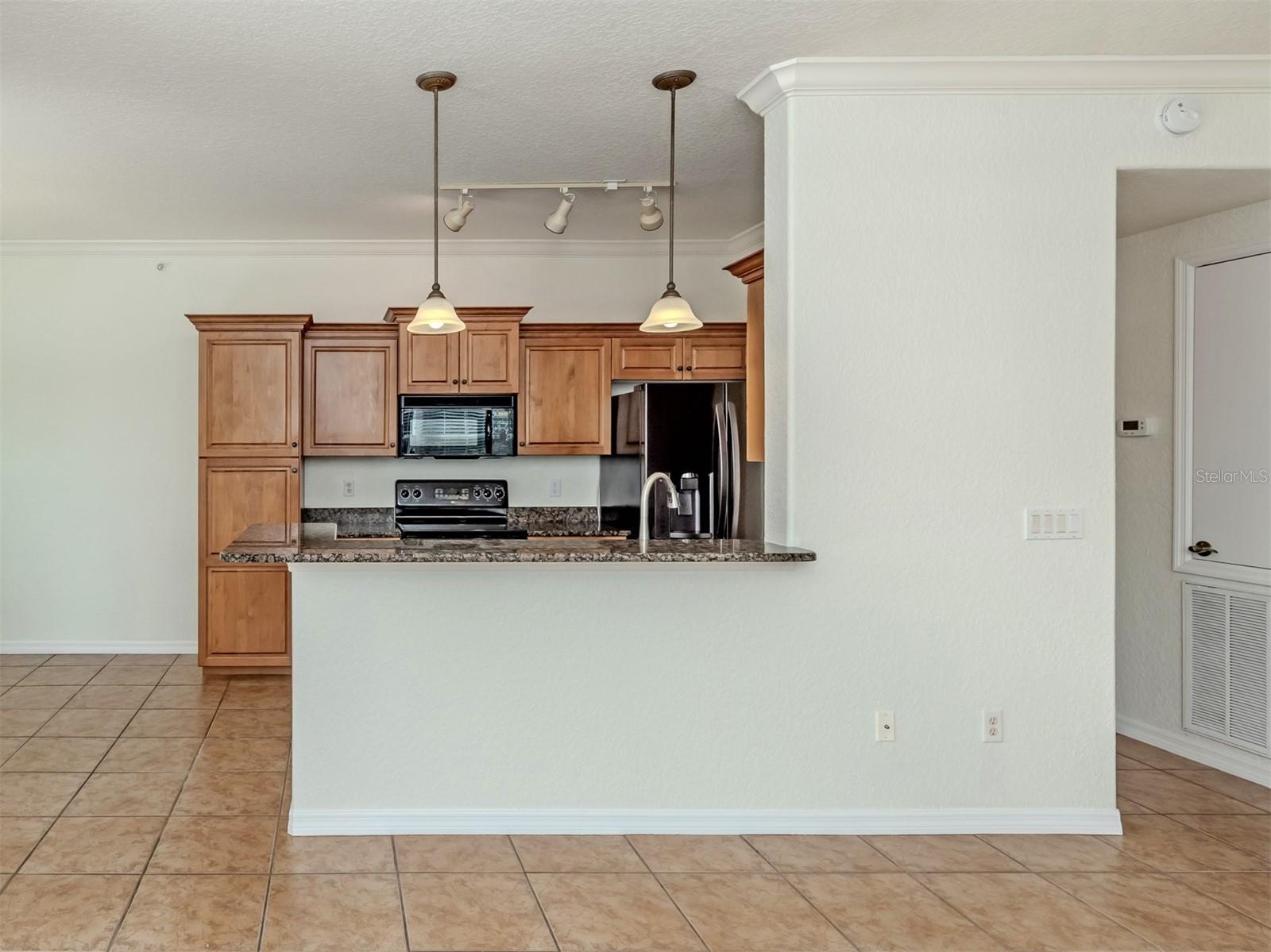 700 GARDENS EDGE DR #721 — photo 11