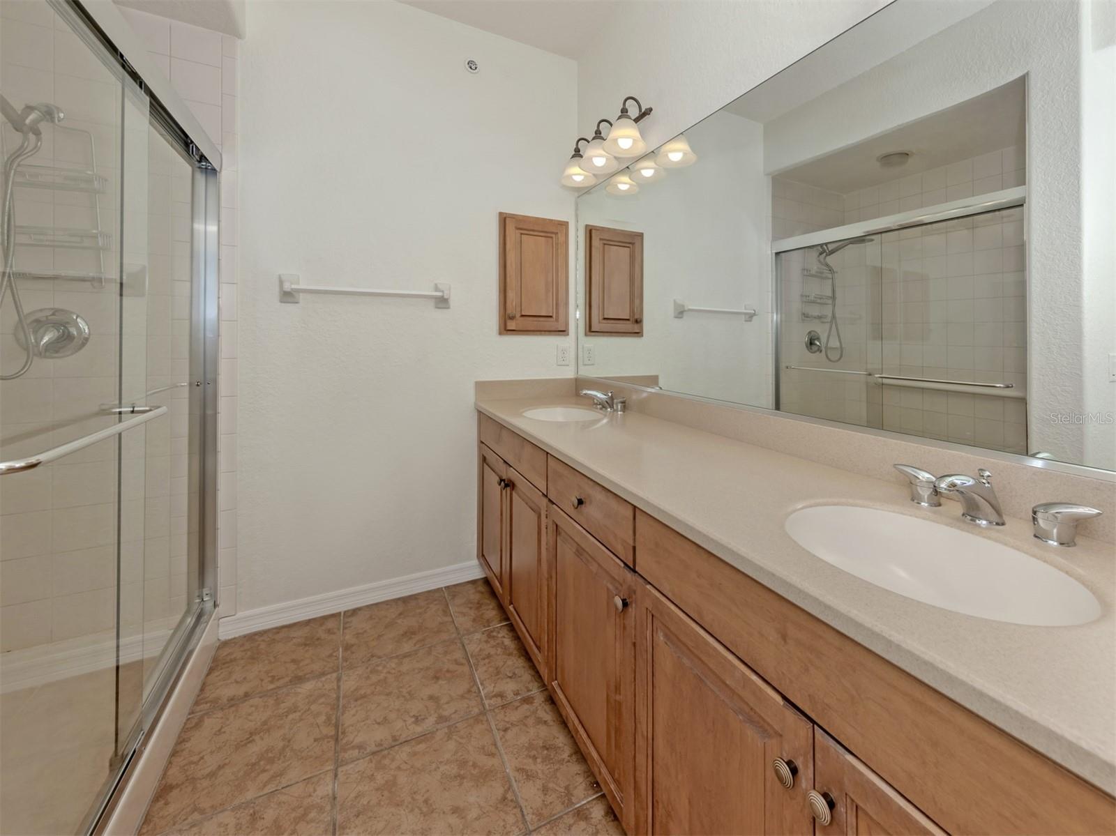 700 GARDENS EDGE DR #721 — photo 23