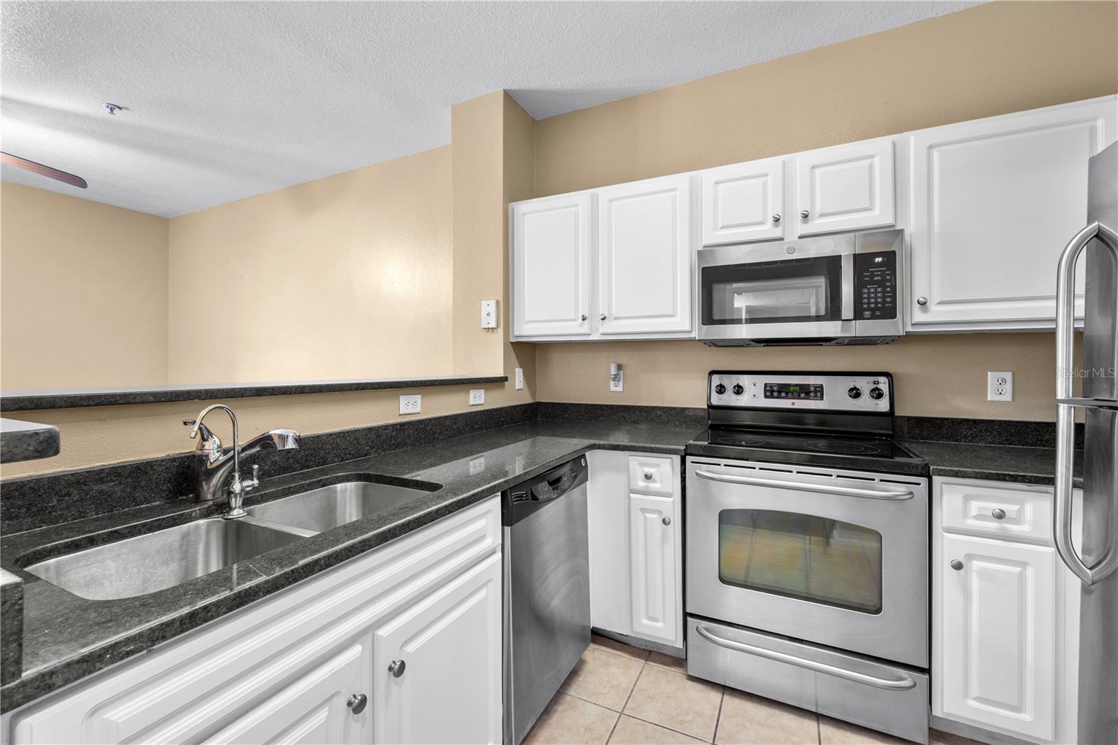 1810 E PALM AVE #5211 — photo 18