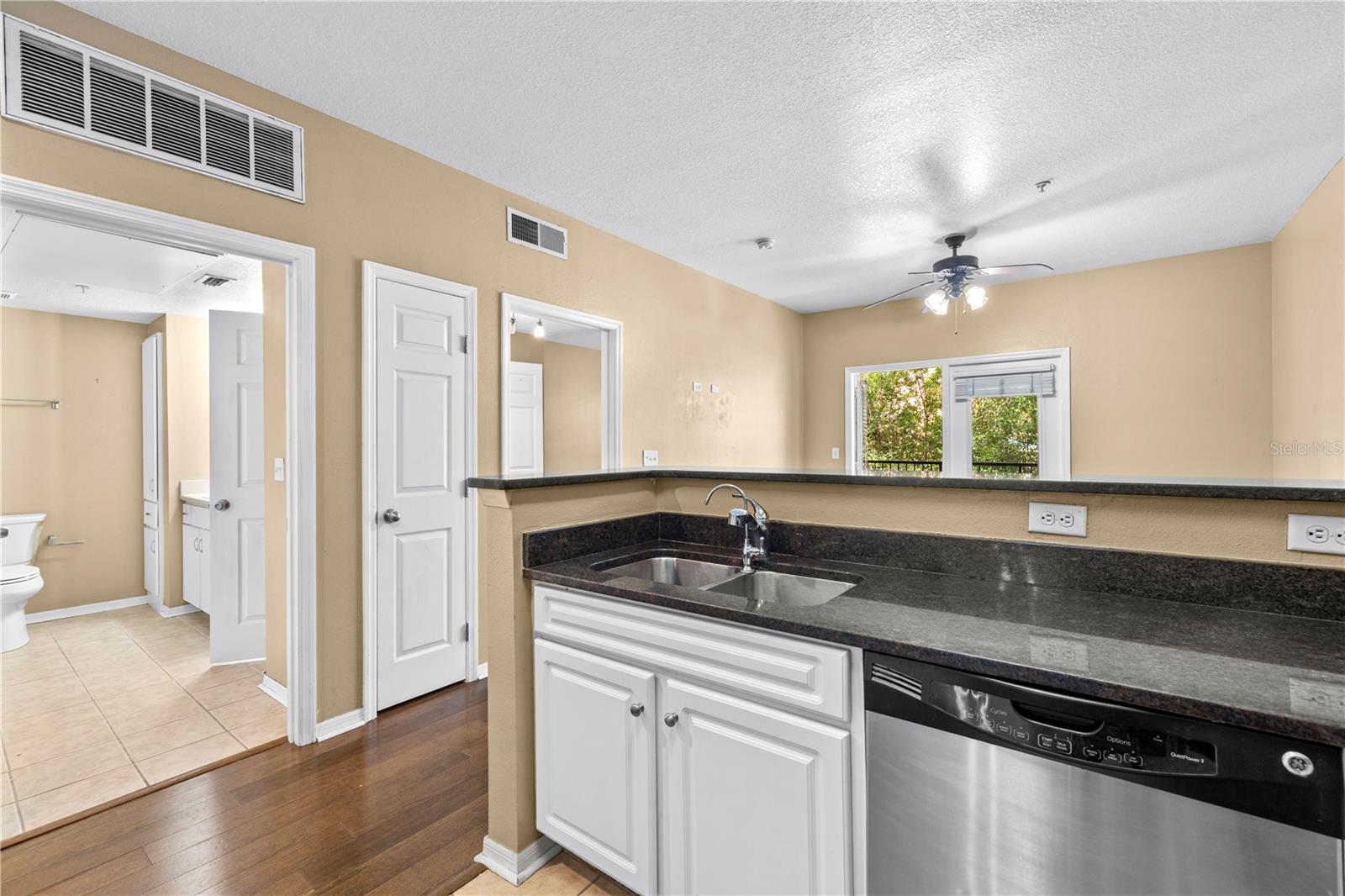 1810 E PALM AVE #5211 — photo 20