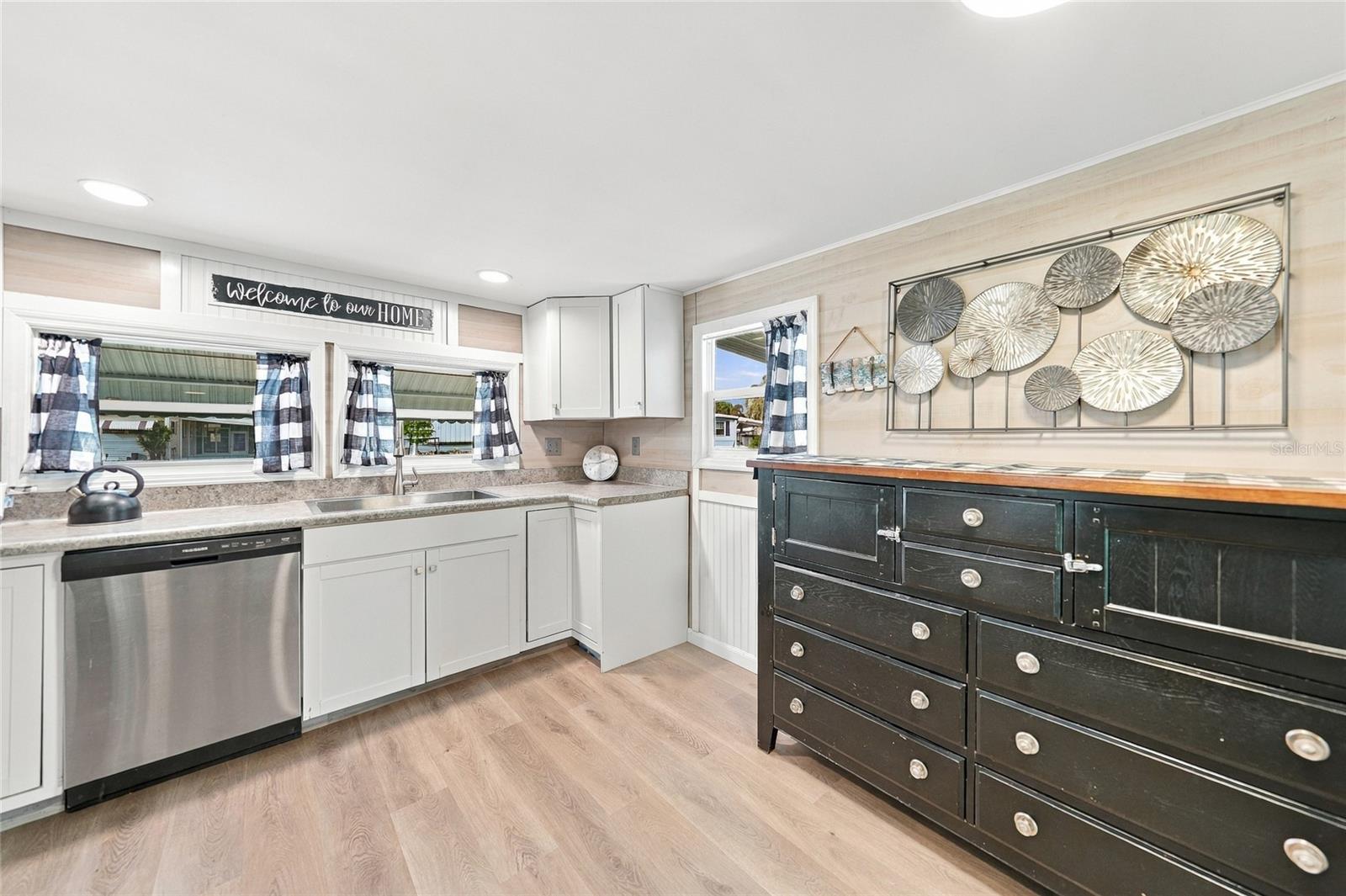 349 BLACKBURN BLVD — photo 11