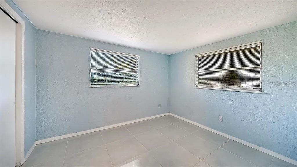 5529 NUTMEG AVE — photo 23