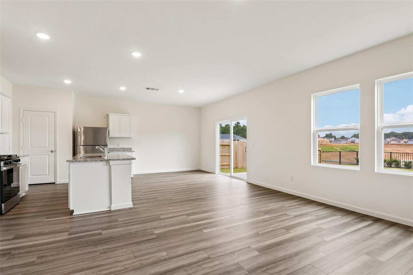 10526 CURVING CREEK — photo 29