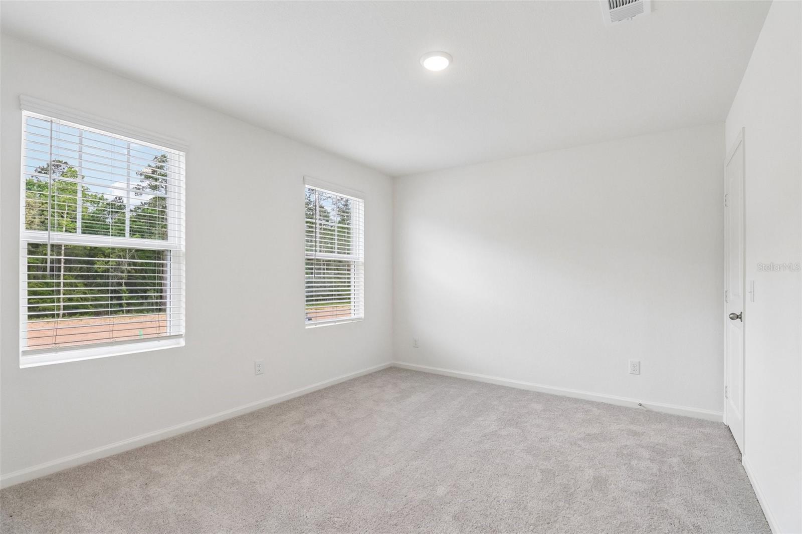 10526 CURVING CREEK — photo 9