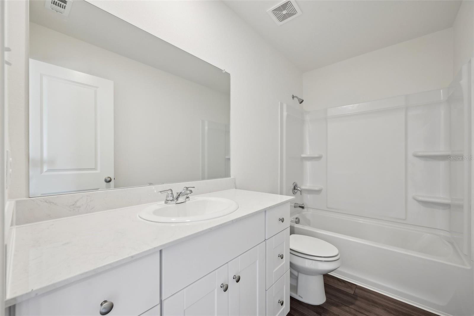 10526 CURVING CREEK — photo 4