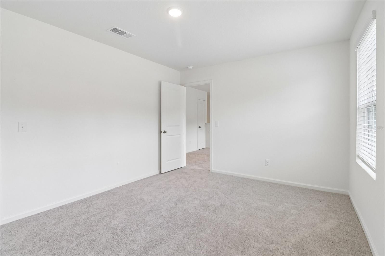 10526 CURVING CREEK — photo 11