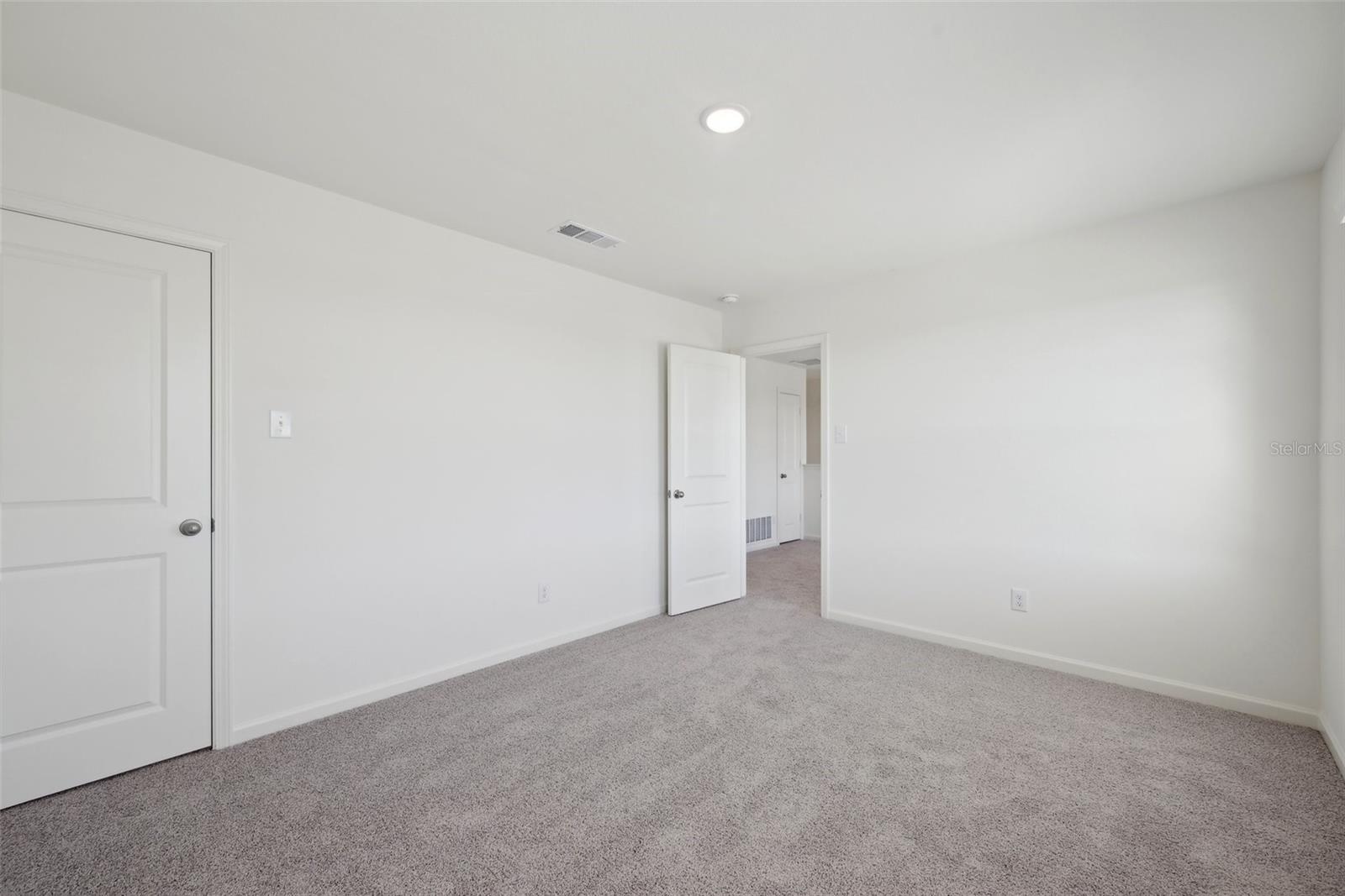 10526 CURVING CREEK — photo 15