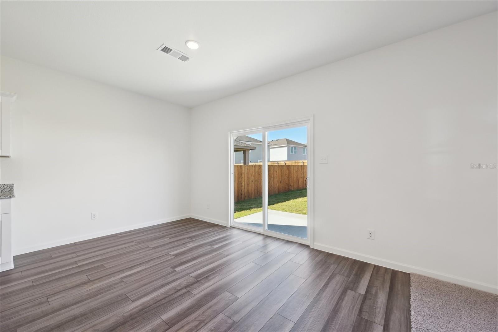 10526 CURVING CREEK — photo 18