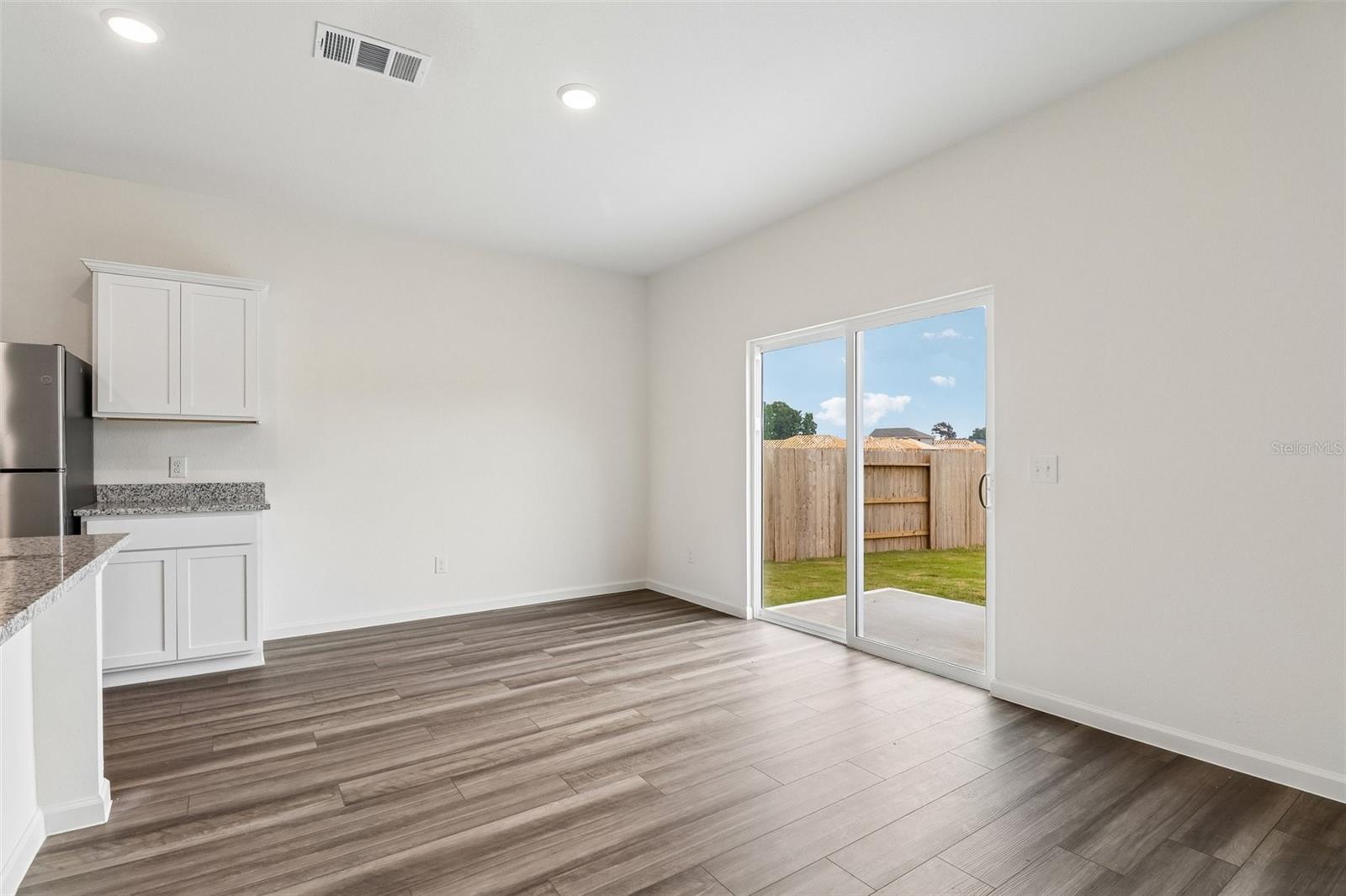 10526 CURVING CREEK — photo 34