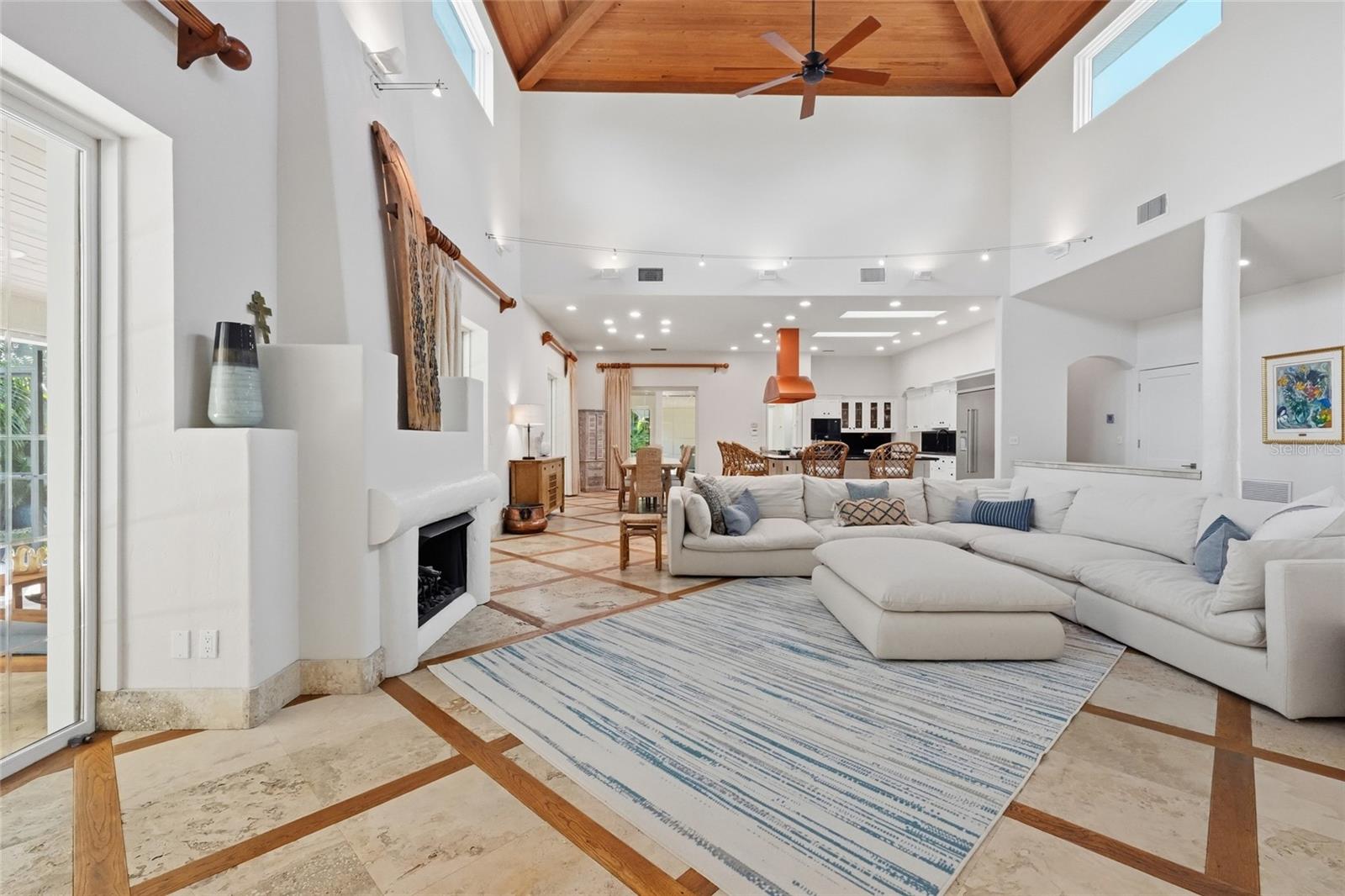 4307 CAMINO REAL — photo 8
