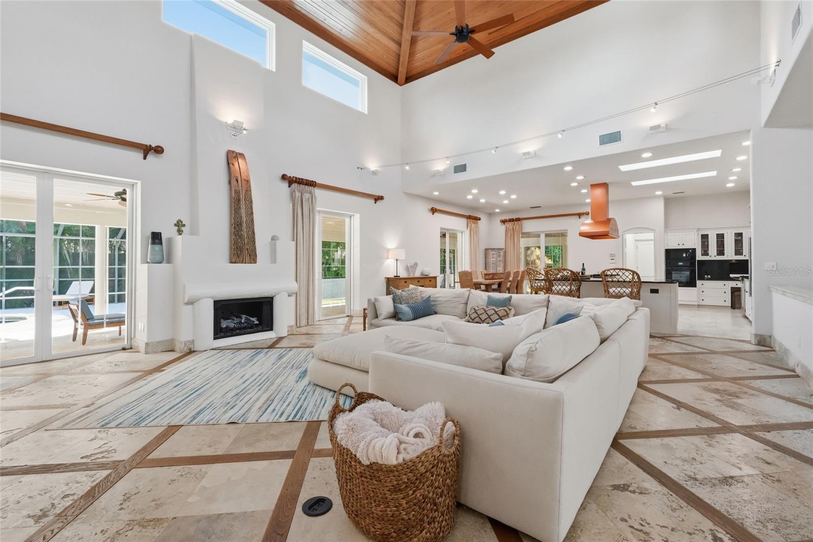 4307 CAMINO REAL — photo 13