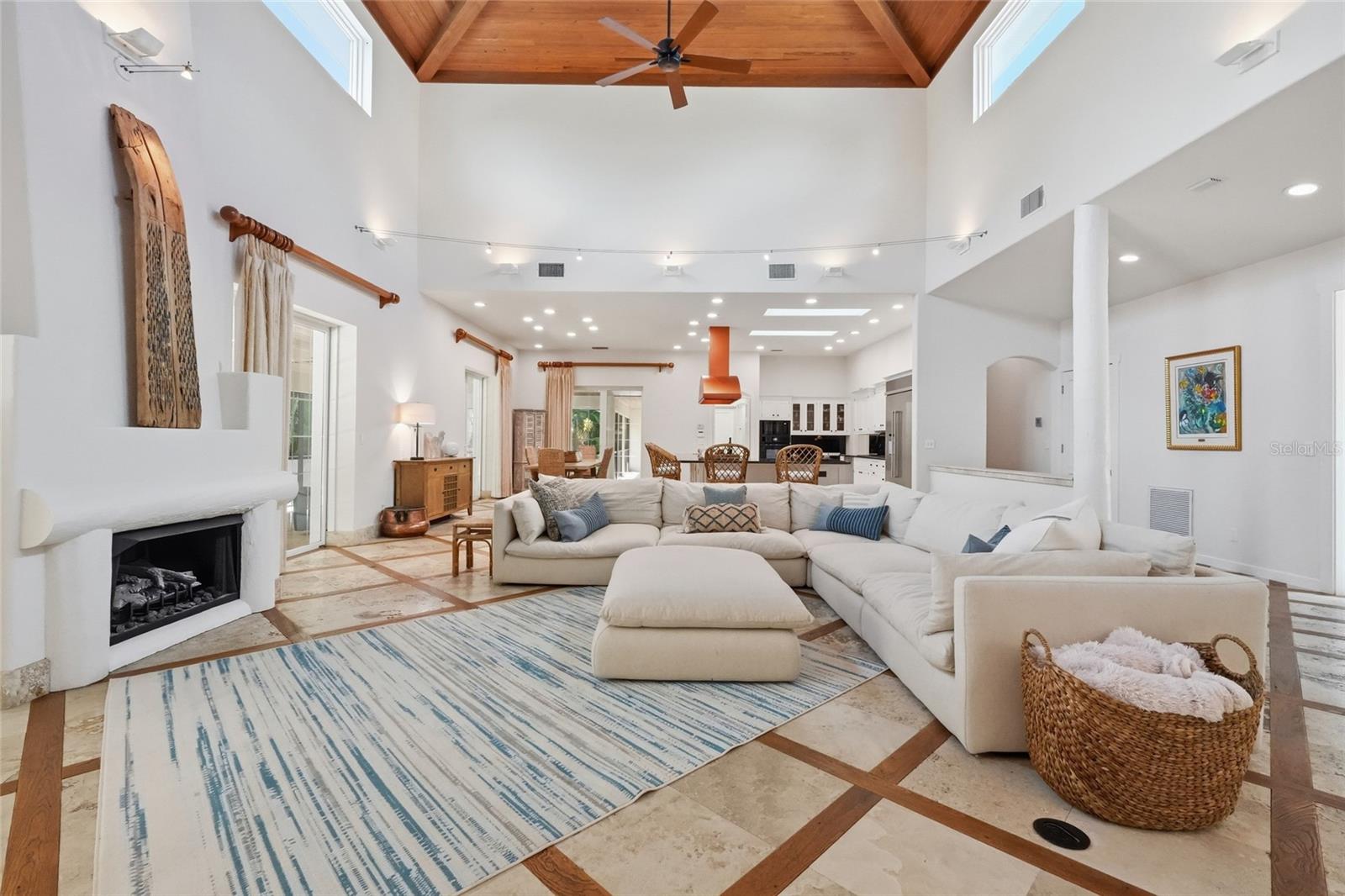 4307 CAMINO REAL — photo 14