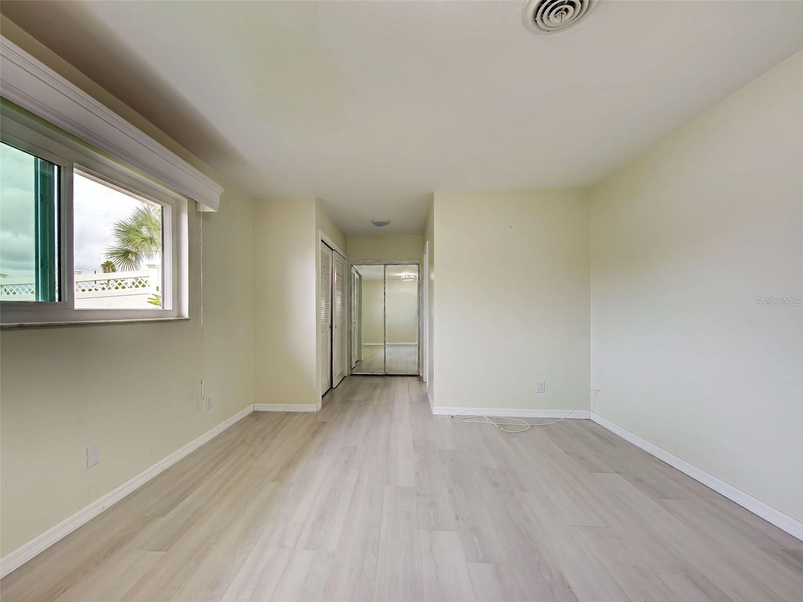 612 GLEN OAK RD — photo 38