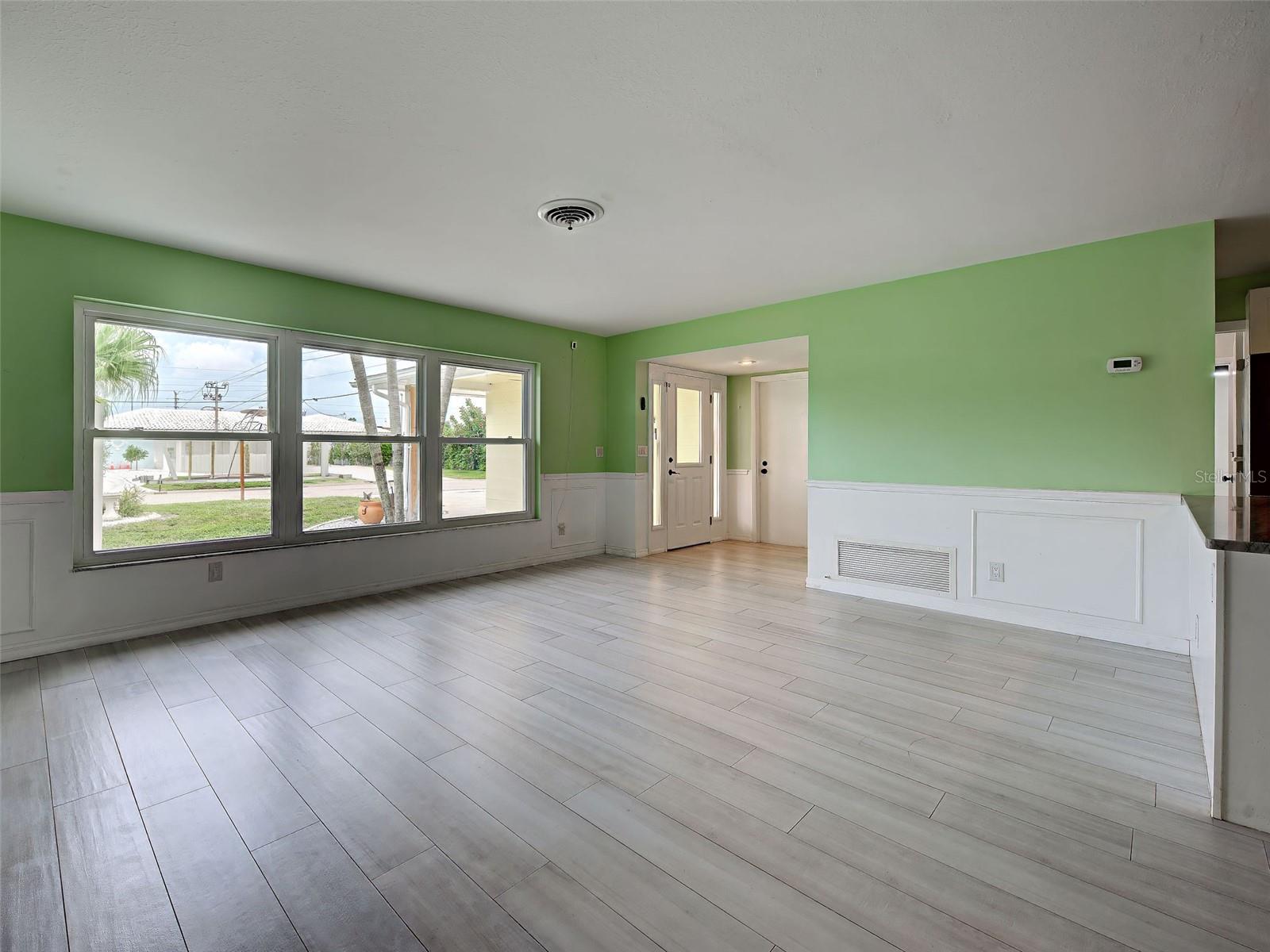 612 GLEN OAK RD — photo 10