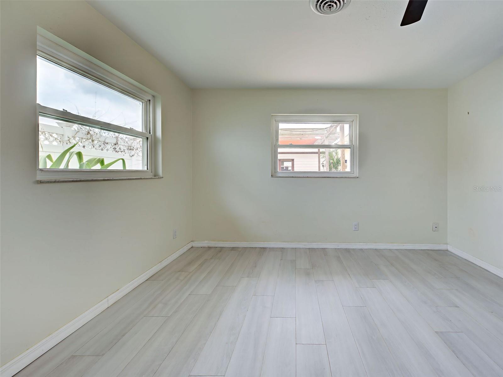 612 GLEN OAK RD — photo 46