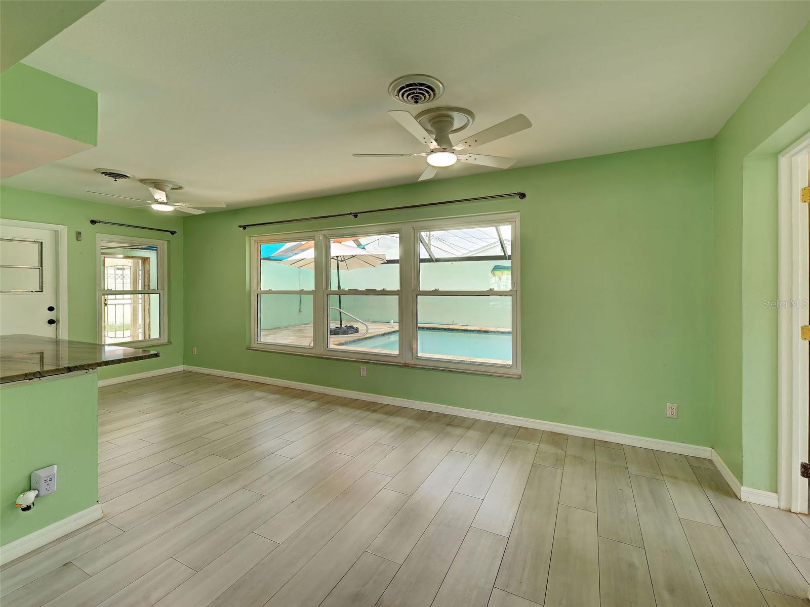 612 GLEN OAK RD — photo 19
