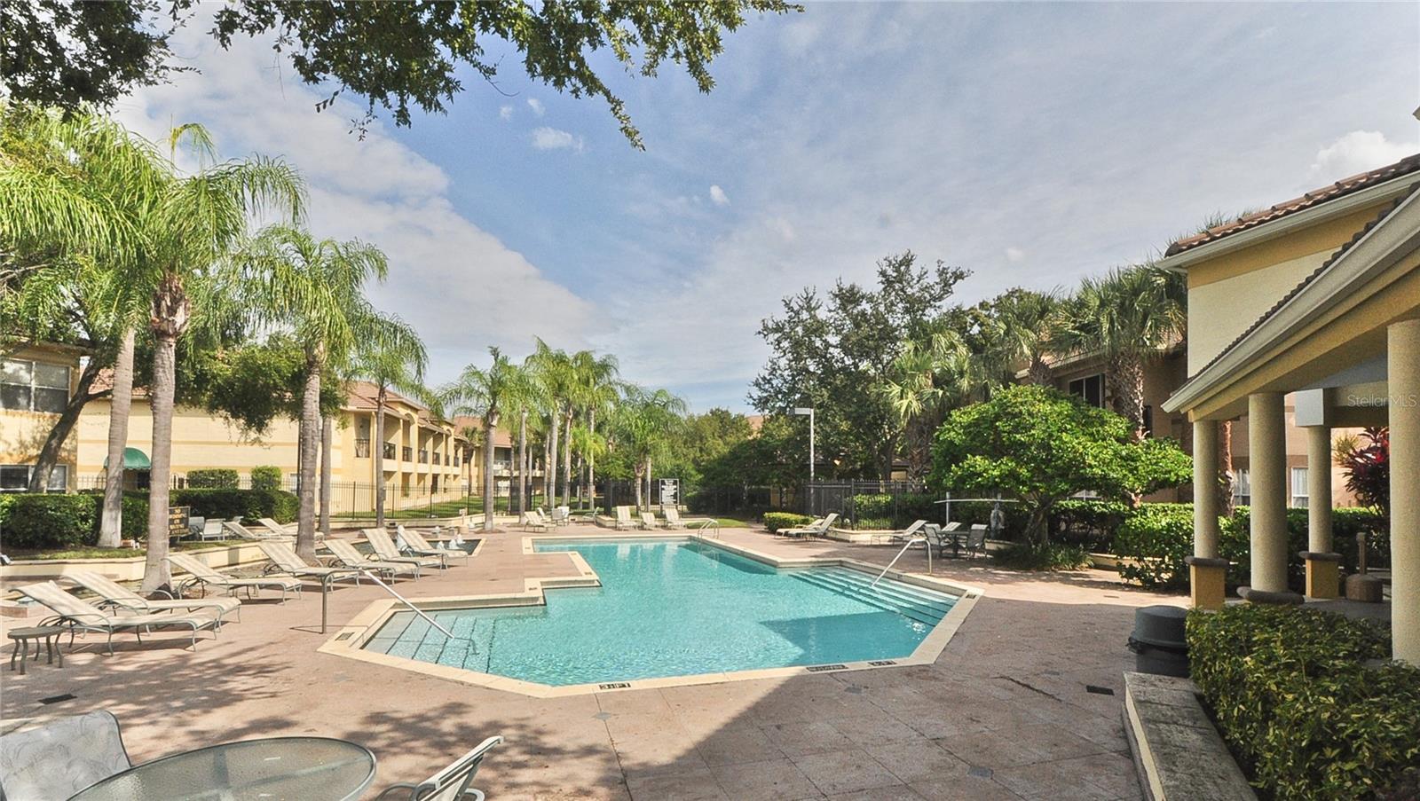 609 TROPICAL BREEZE WAY ##609 — photo 34
