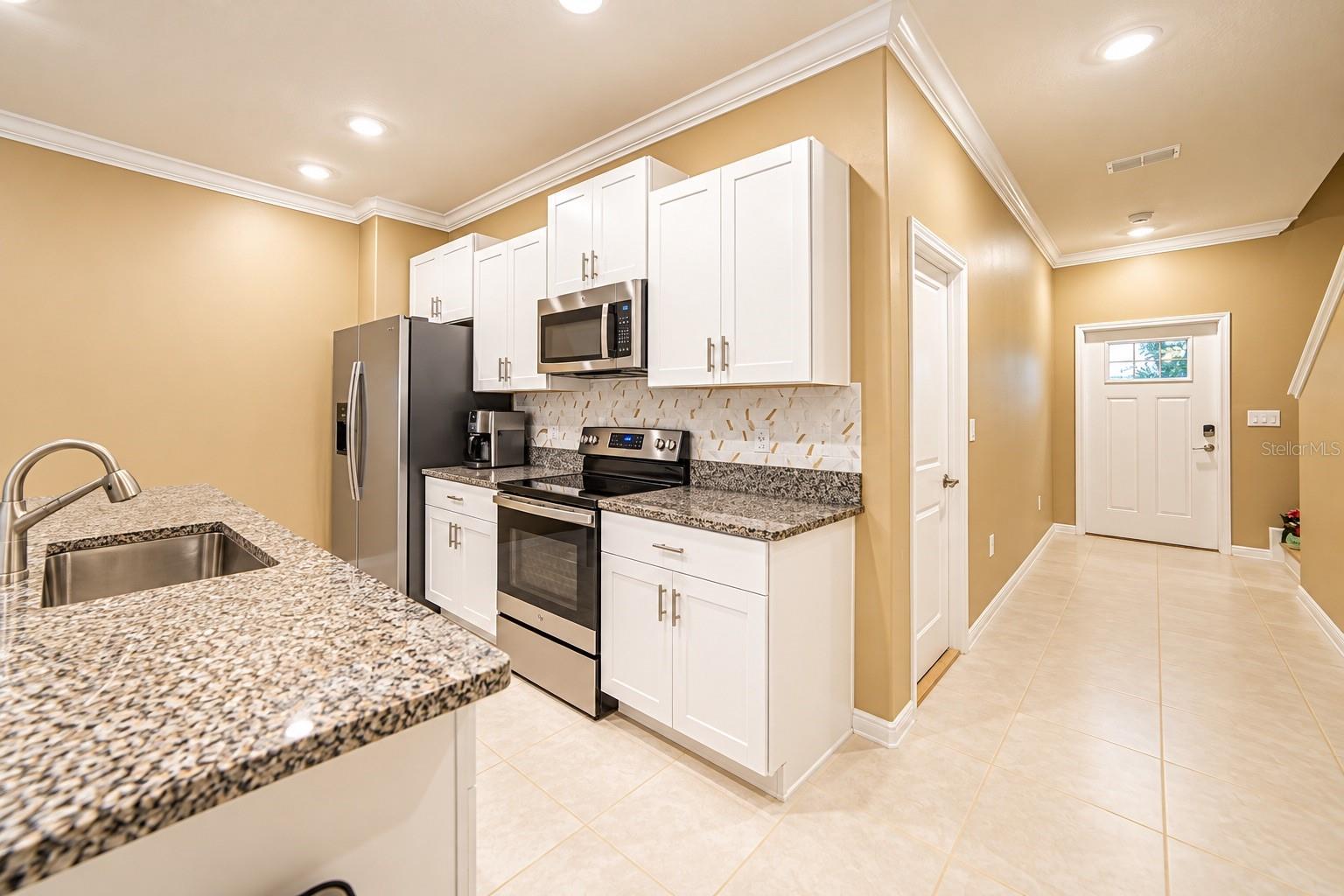 9653 ASHWORTH PL — photo 6