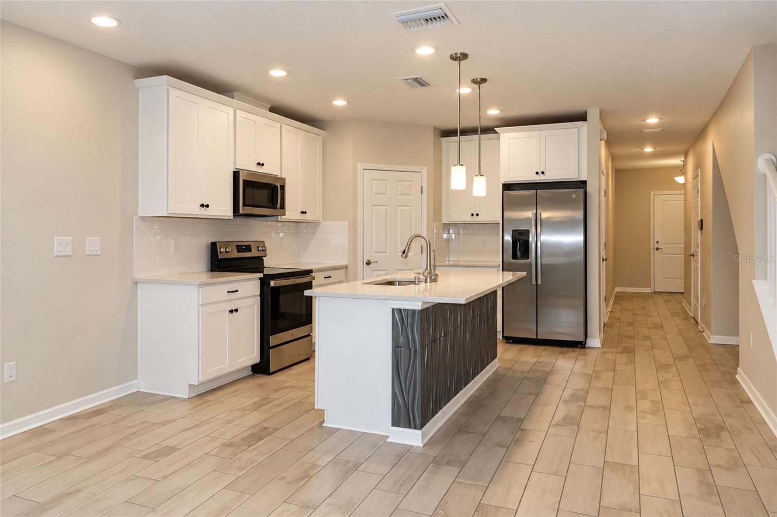 5438 TRIPOLI DR — photo 2